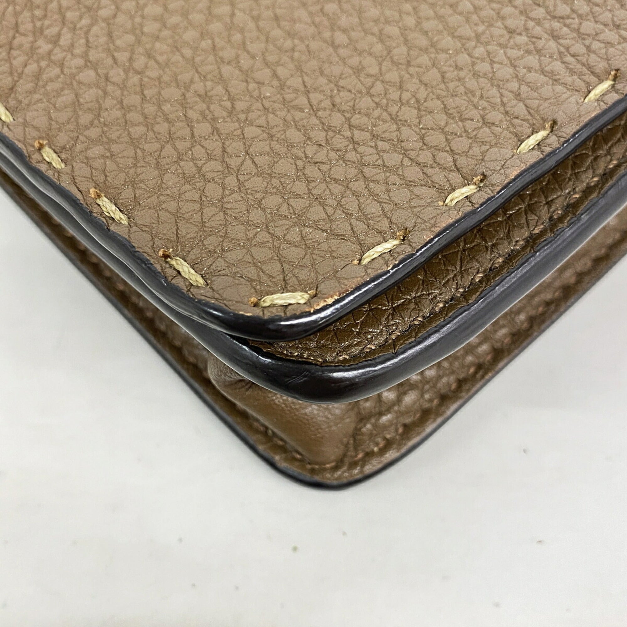 Fendi Brown Leather Shoulder Bag (Pre-Owned)