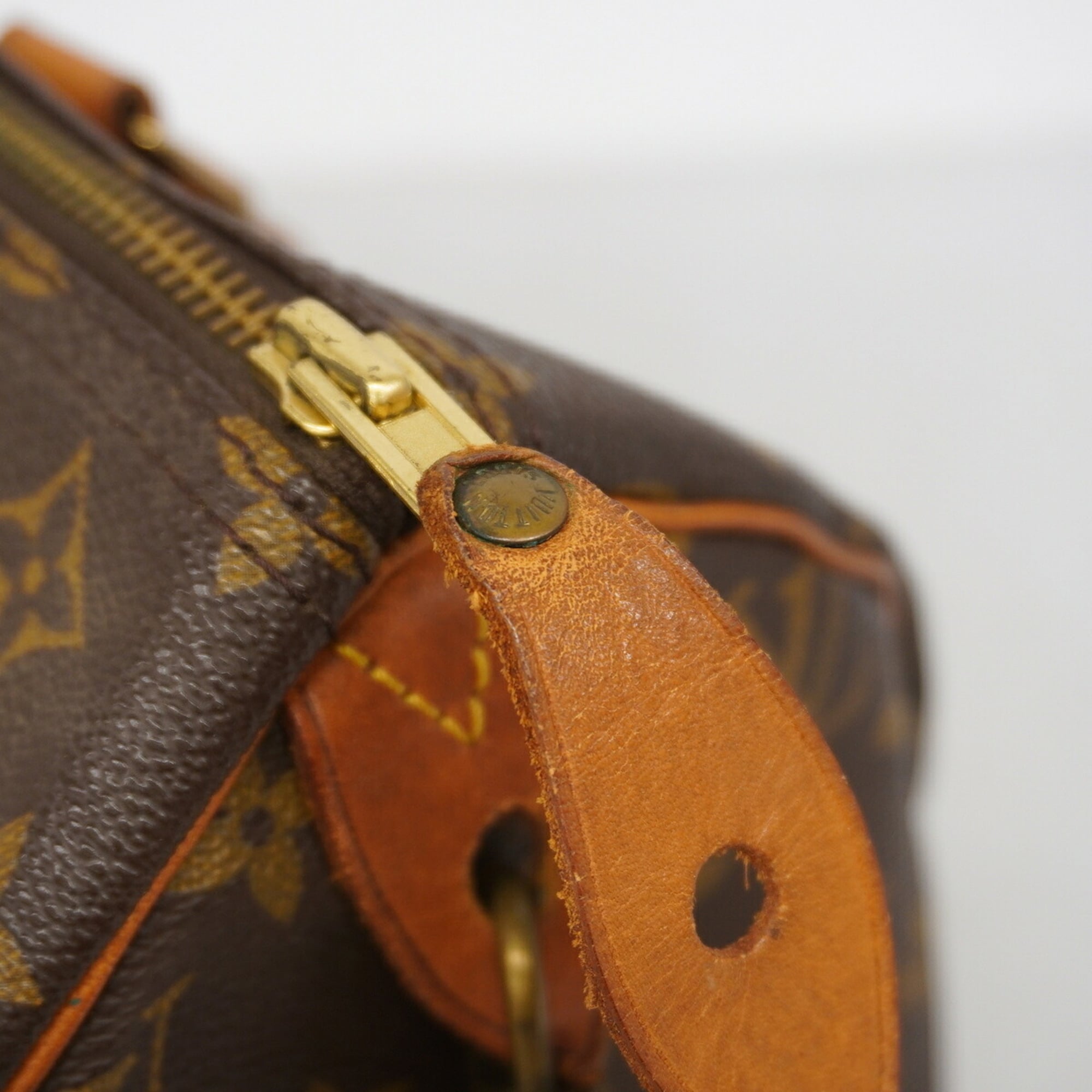 Louis Vuitton Brown Handbag (Pre-Owned)