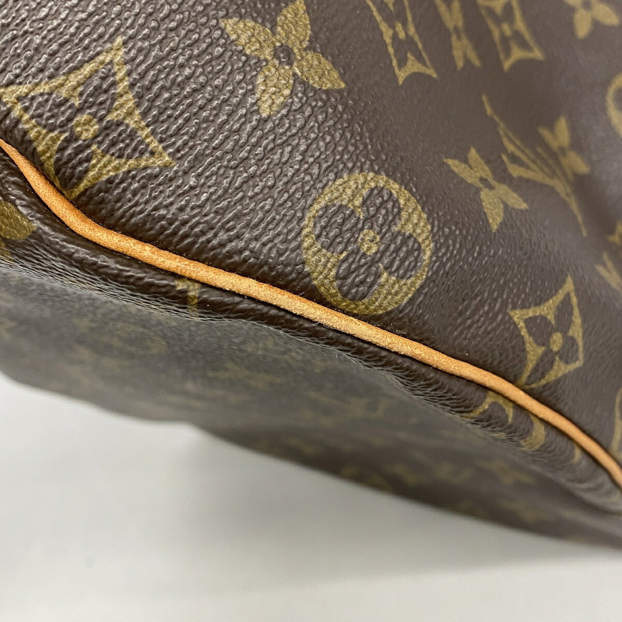 Louis Vuitton Brown Handbag (Pre-Owned)