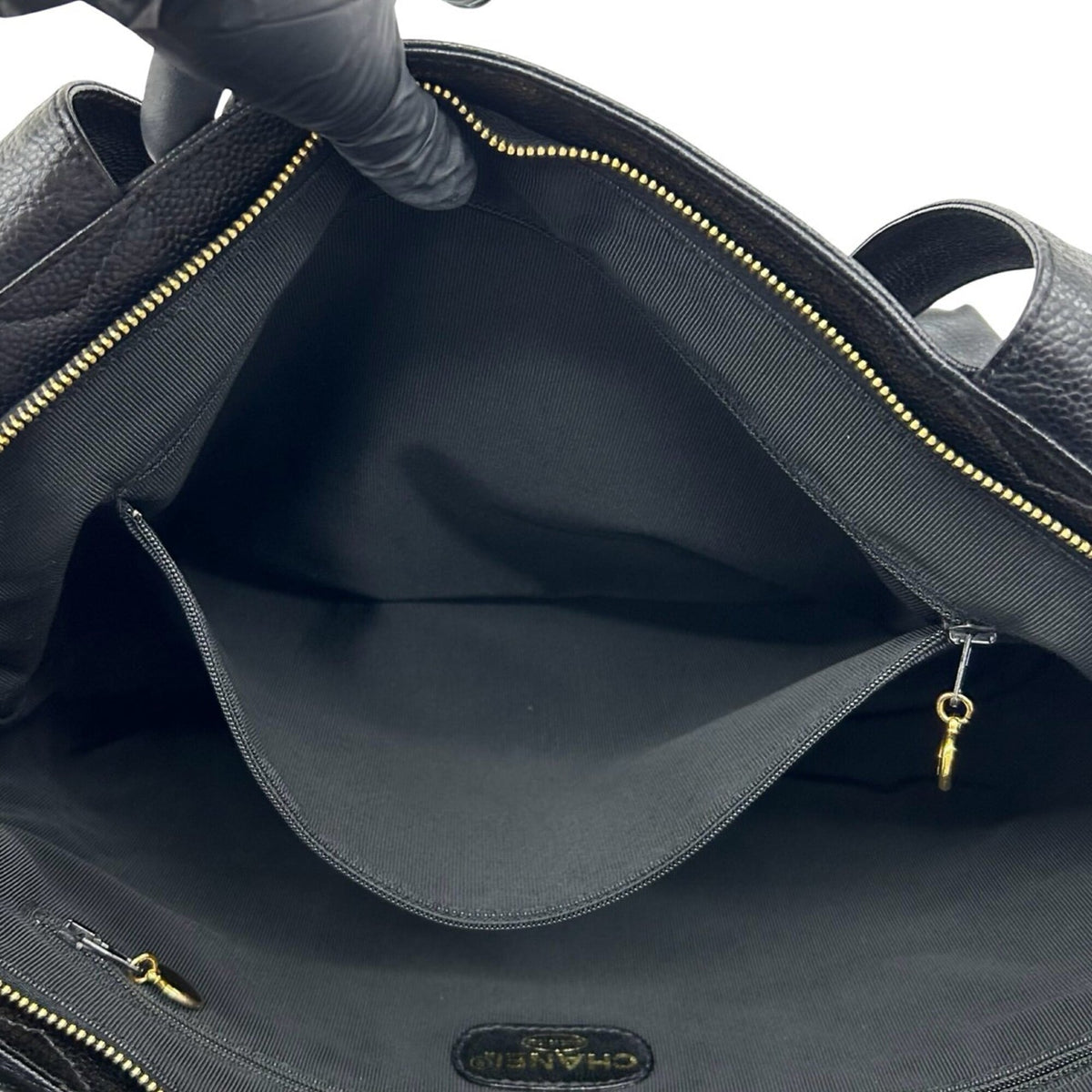 Chanel Black Grained Calfskin Handbag Tote Bag (Pre-Owned)