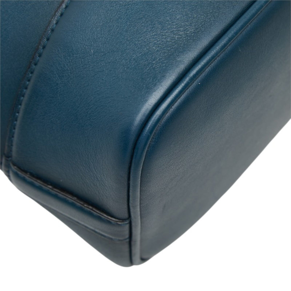 Louis Vuitton Navy Leather Shoulder Bag (Pre-Owned)