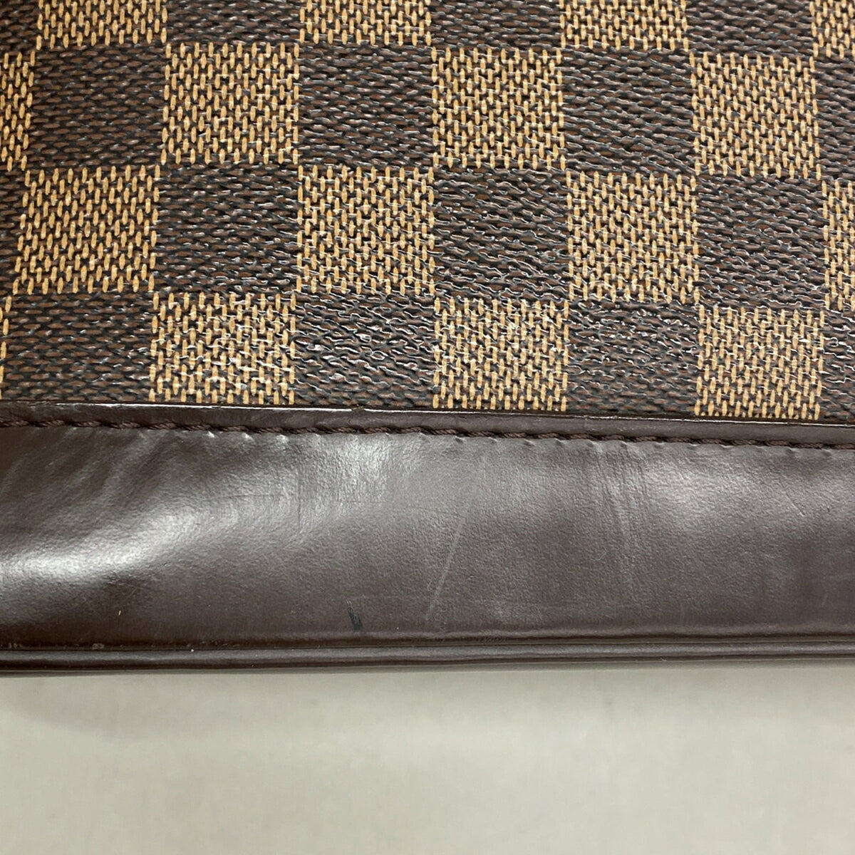 Louis Vuitton Ebene Handbag (Pre-Owned)