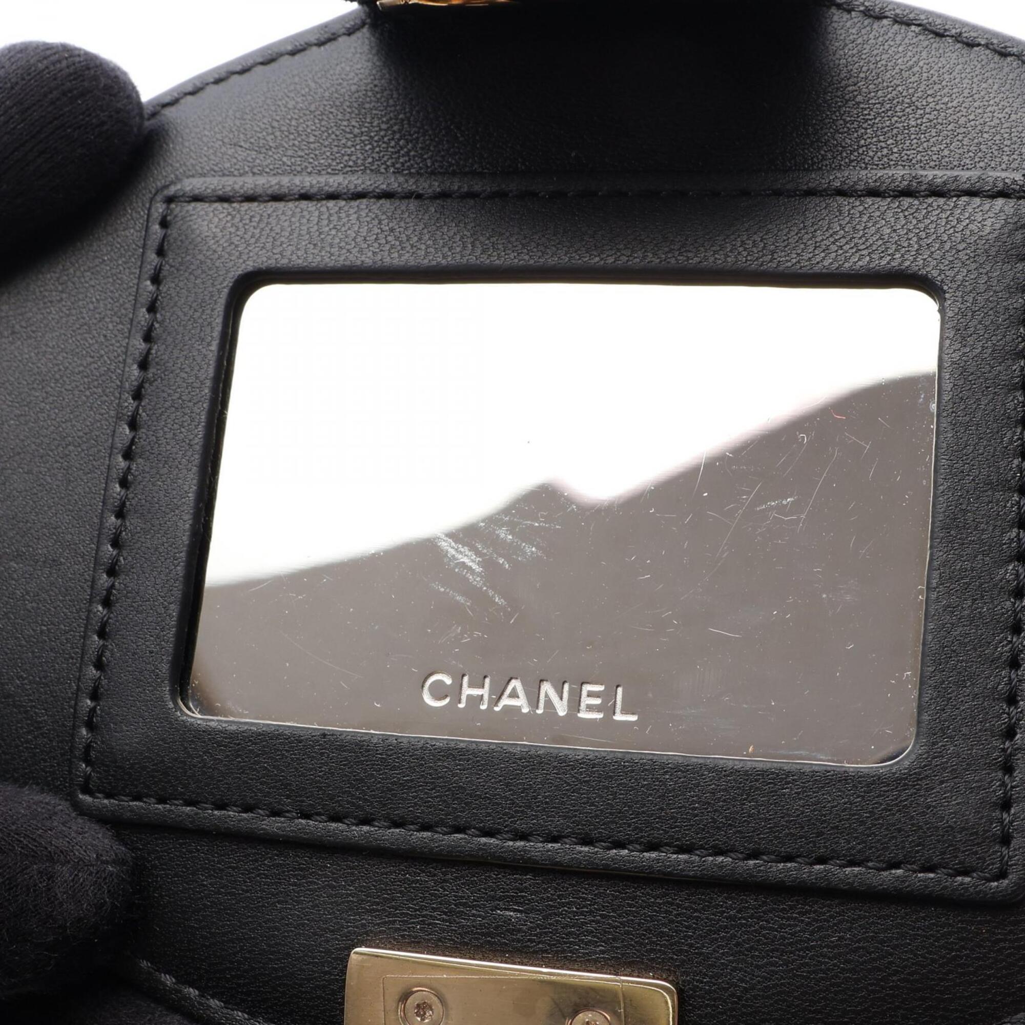 Chanel Black Leather Handbag Shoulder Bag (Pre-Owned)