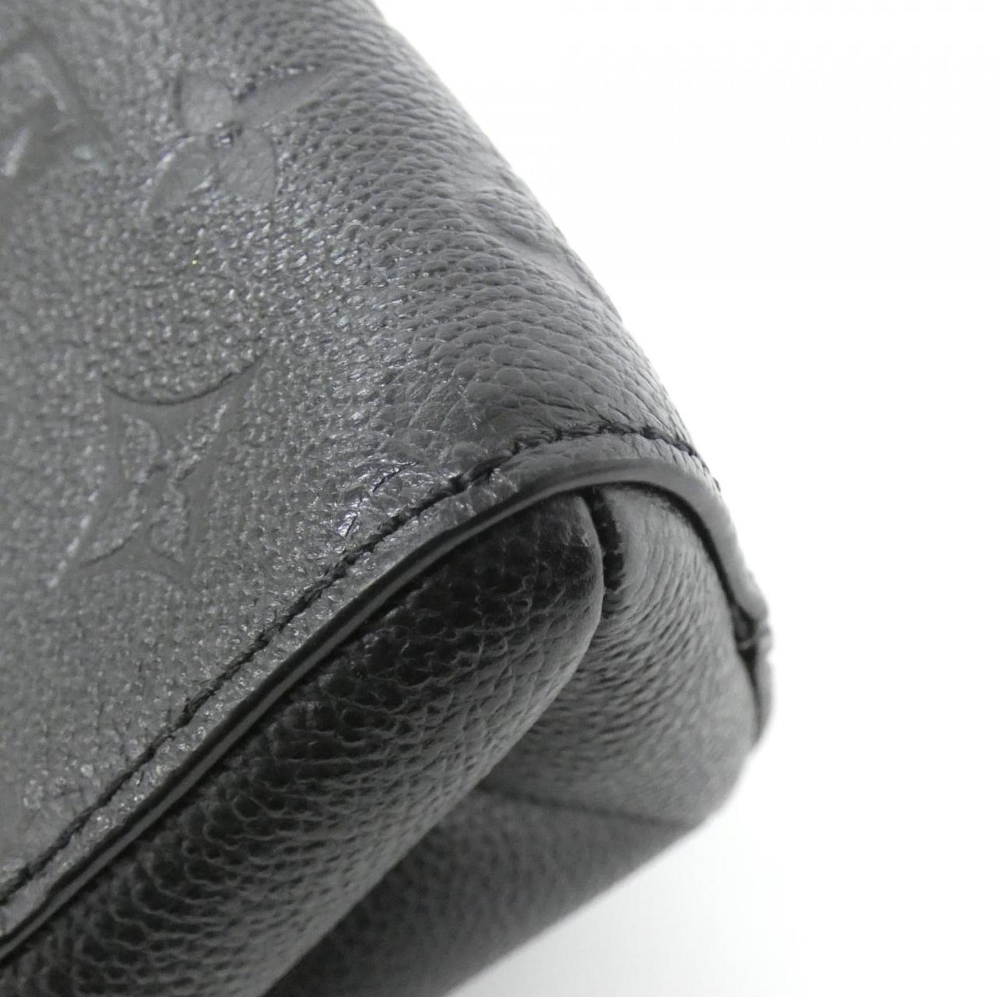 Louis Vuitton Black Leather Shoulder Bag (Pre-Owned)