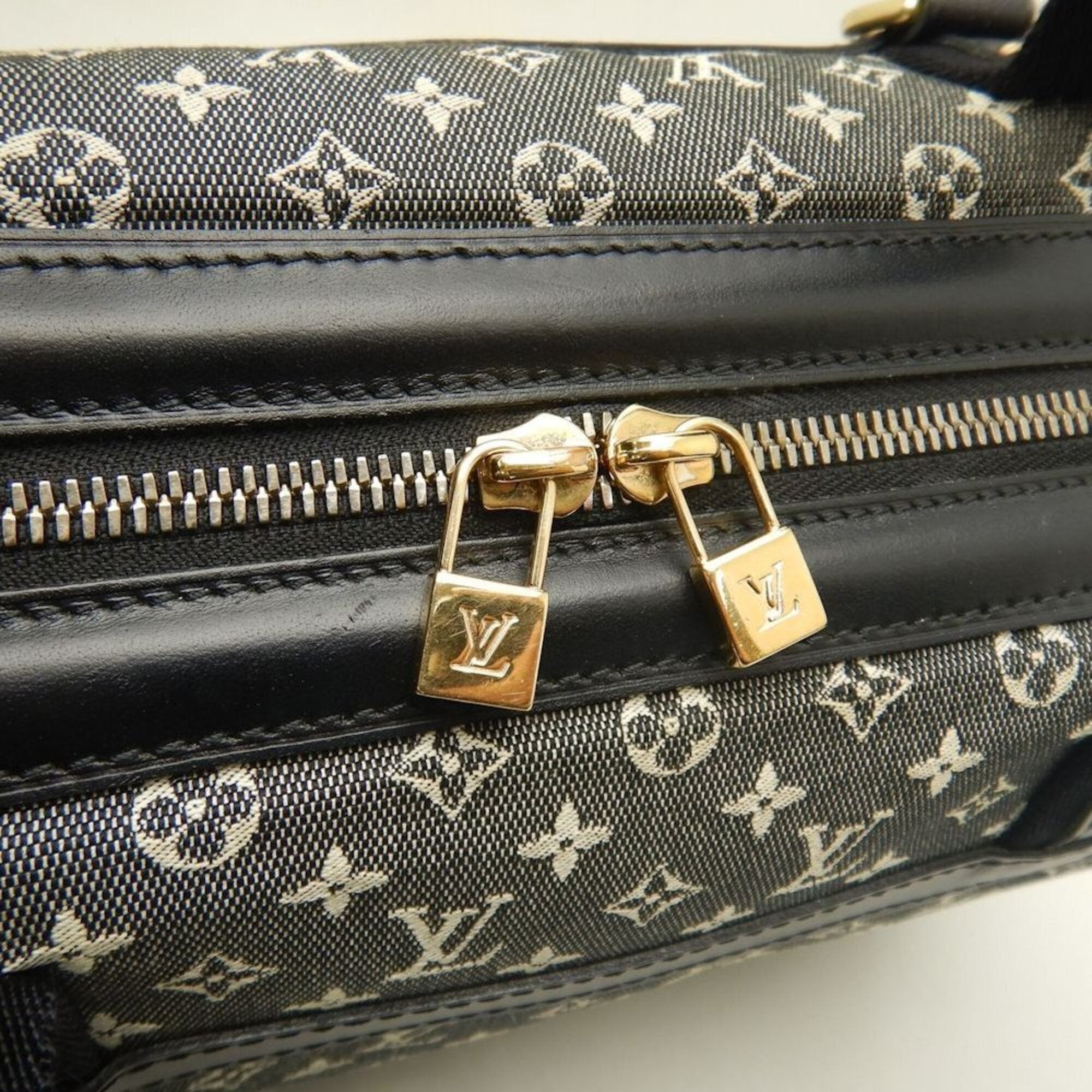 Louis Vuitton Monogram Mini Noir Canvas Handbag (Pre-Owned)