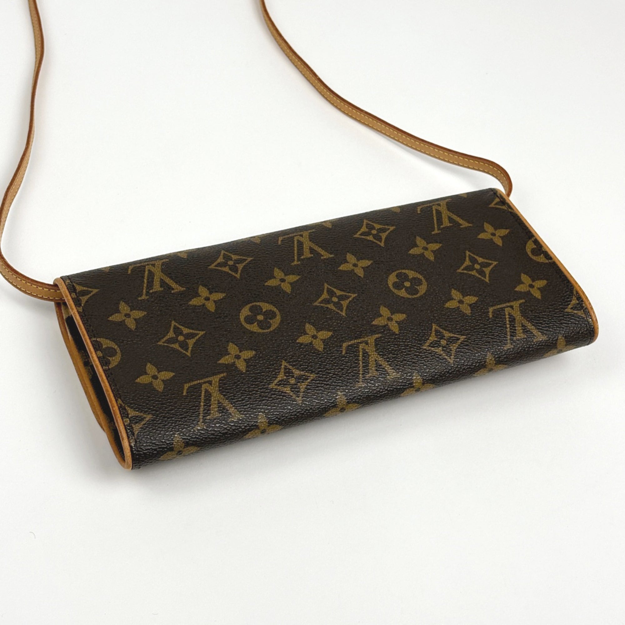 Louis Vuitton Brown Monogram Monogram Clutch Bag Pochette Shoulder Bag (Pre-Owned)