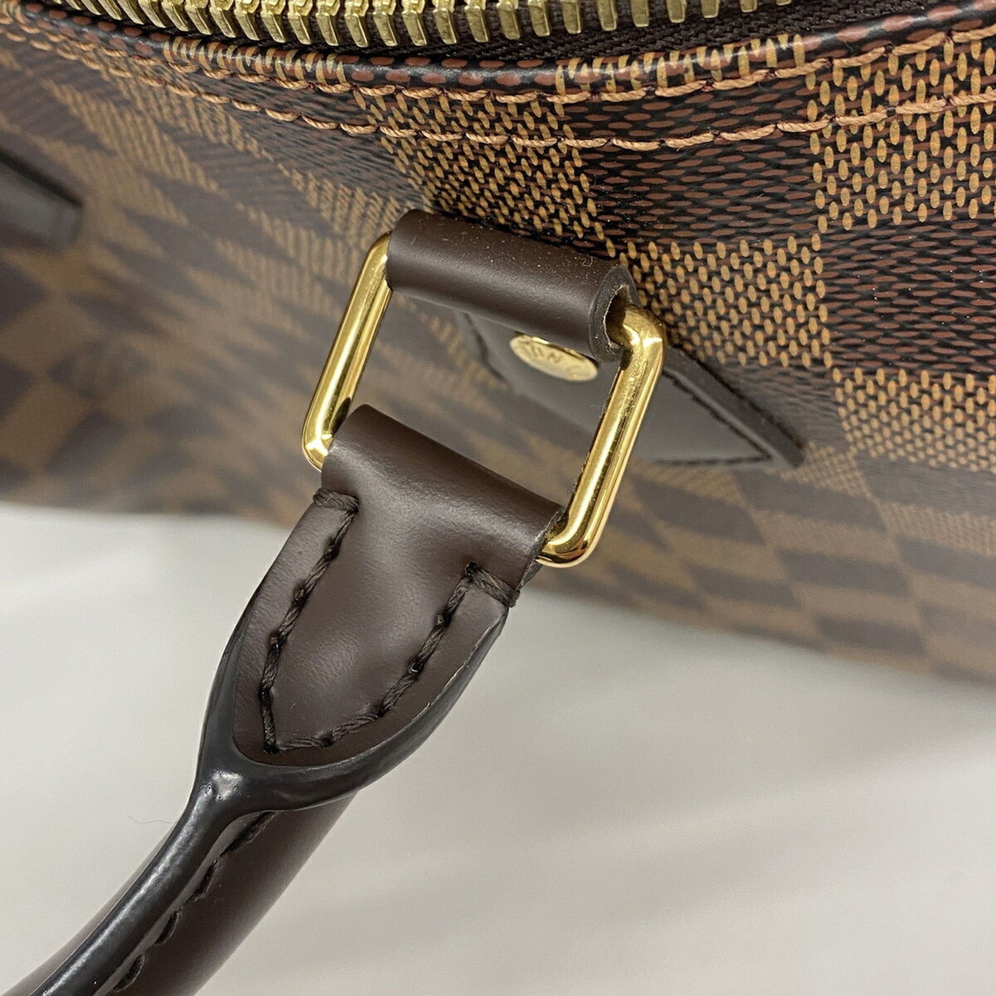 Louis Vuitton Ebene Handbag (Pre-Owned)