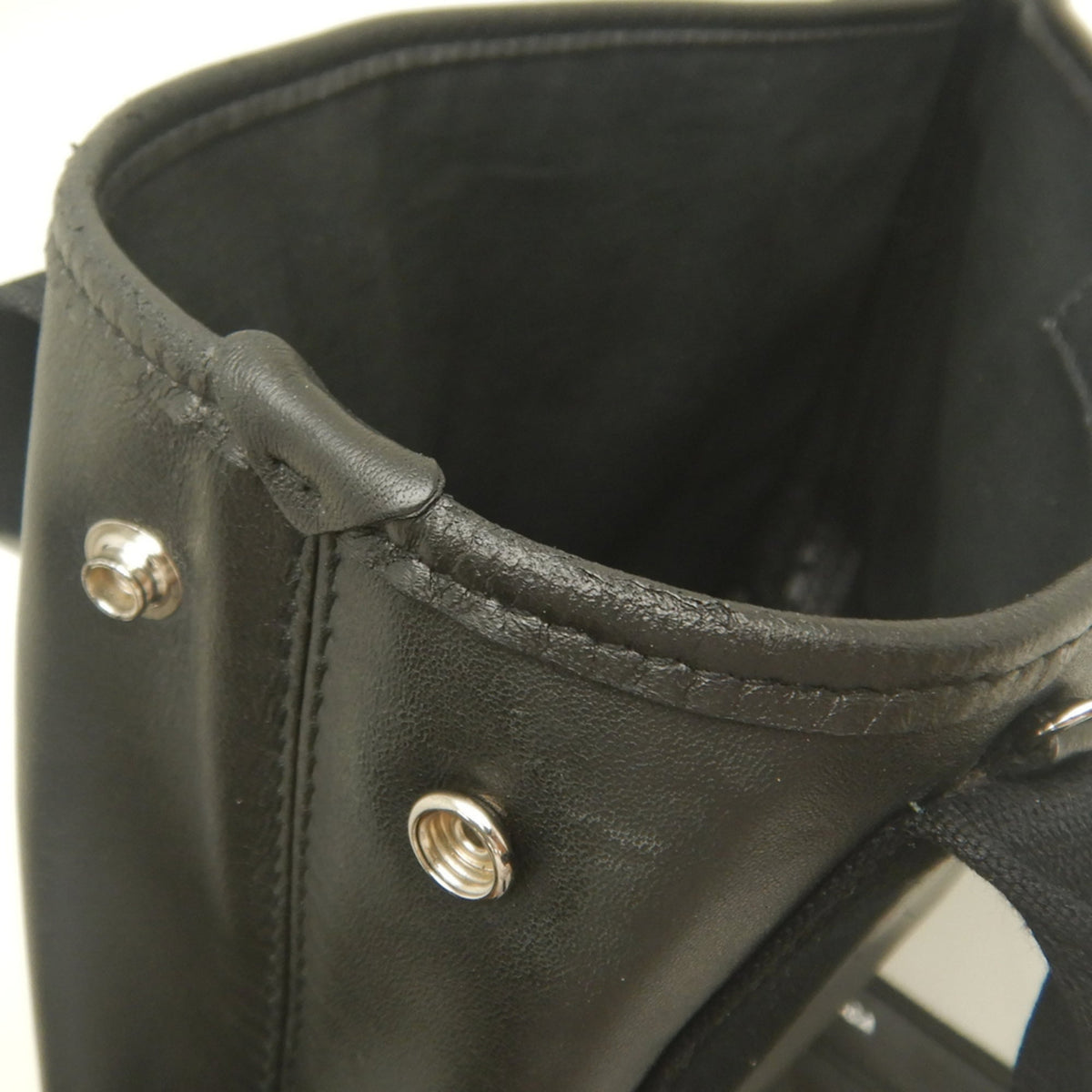 Balenciaga Black Leather Handbag Pouch (Pre-Owned)