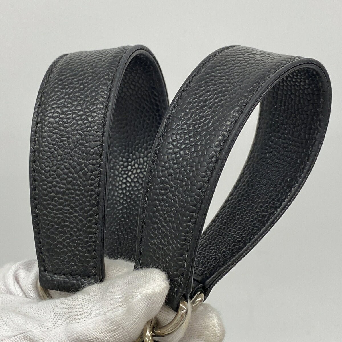 Chanel Black Grained Calfskin Tote Bag (Pre-Owned)