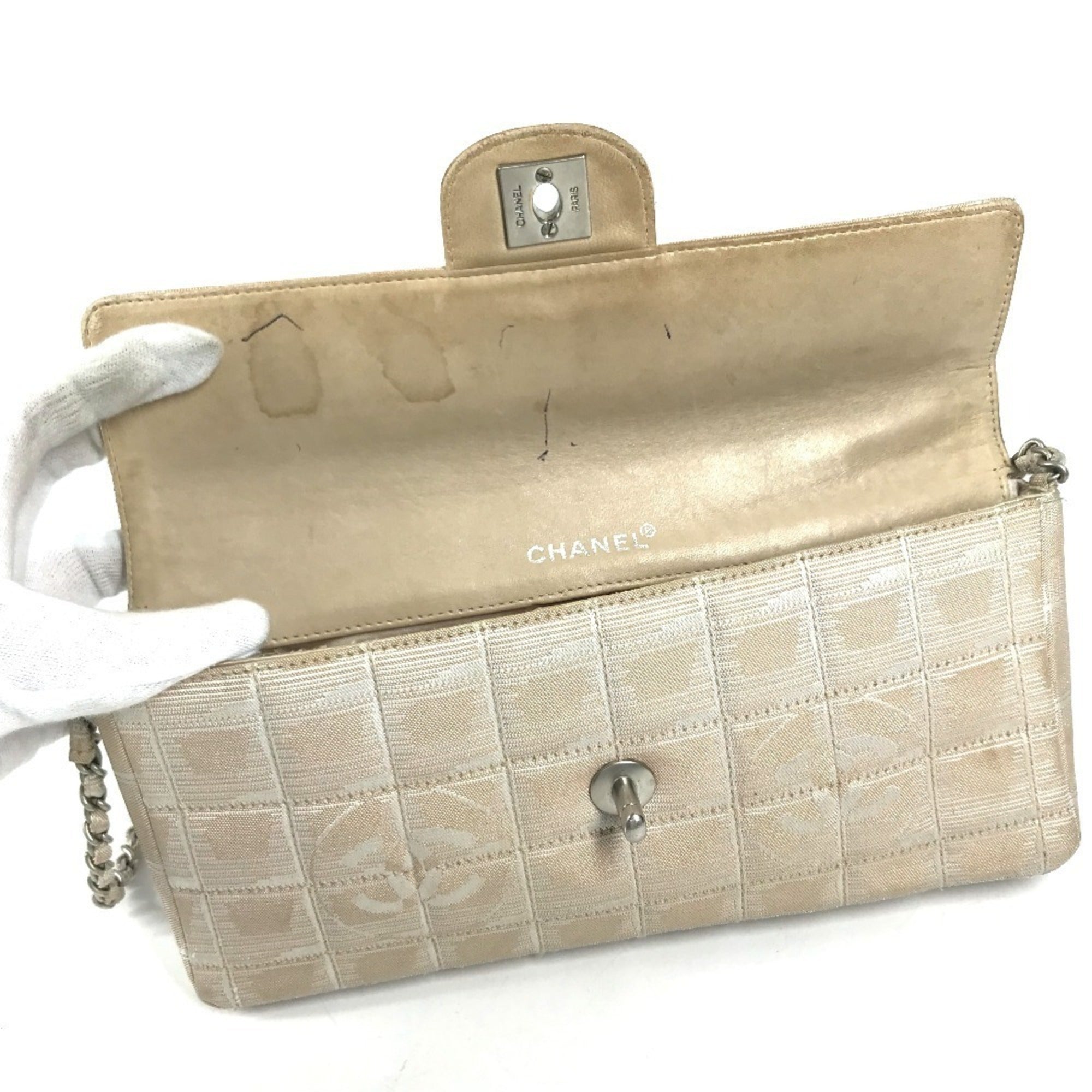 Chanel Beige New Travel Line Shoulder Bag (Pre-Owned)