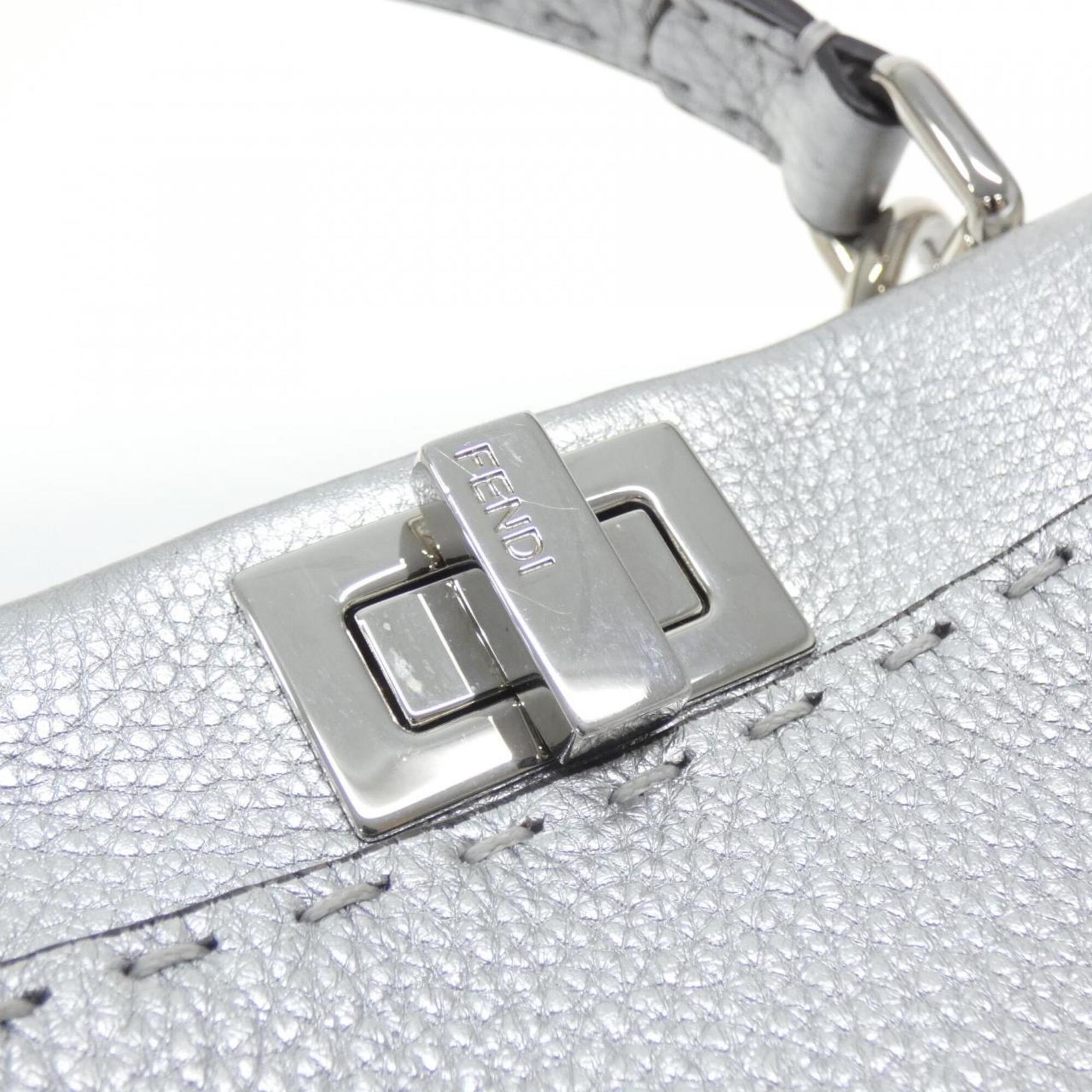 Fendi Silver Leather Handbag (Pre-Owned)