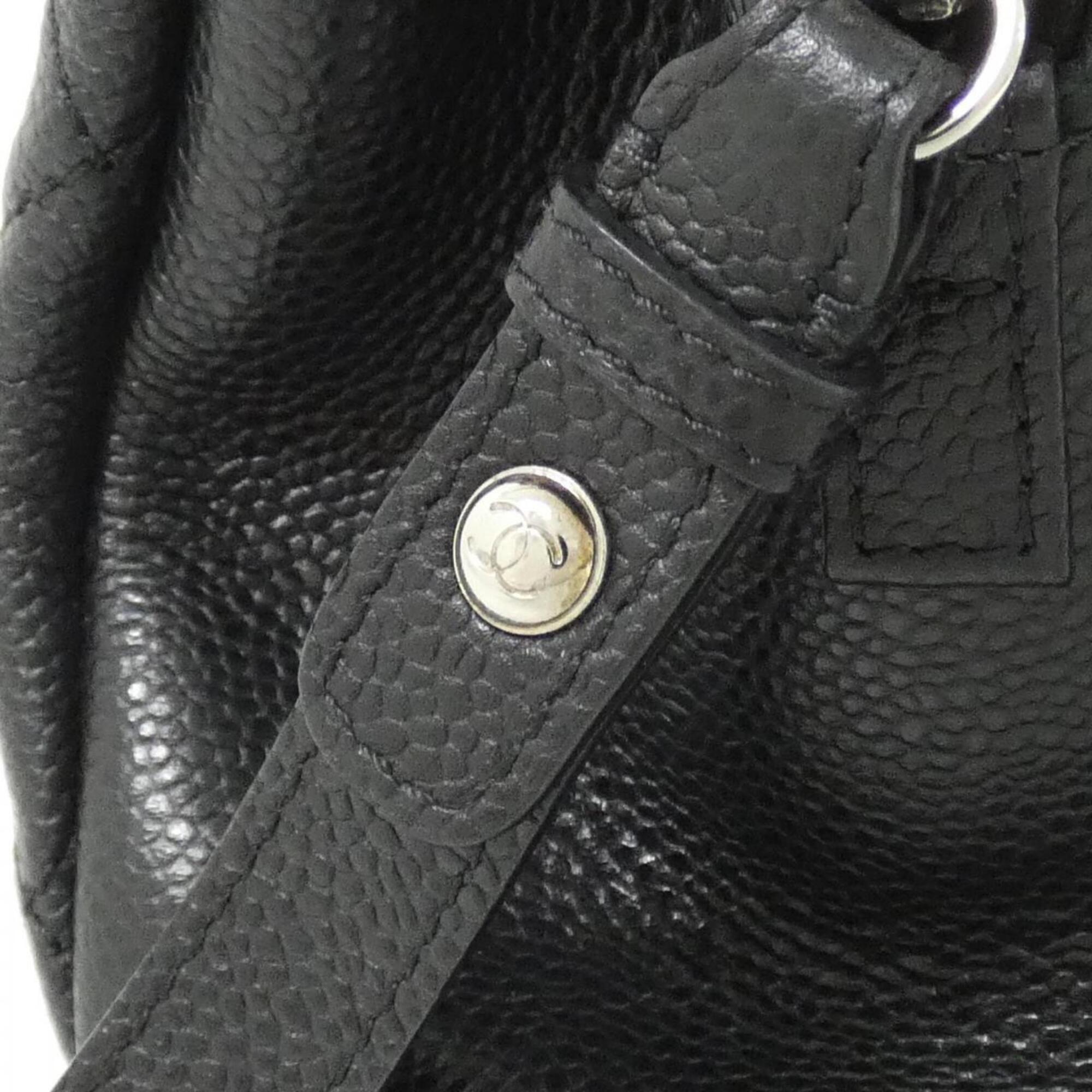 Chanel Black Grained Calfskin Shoulder Bag (Pre-Owned)