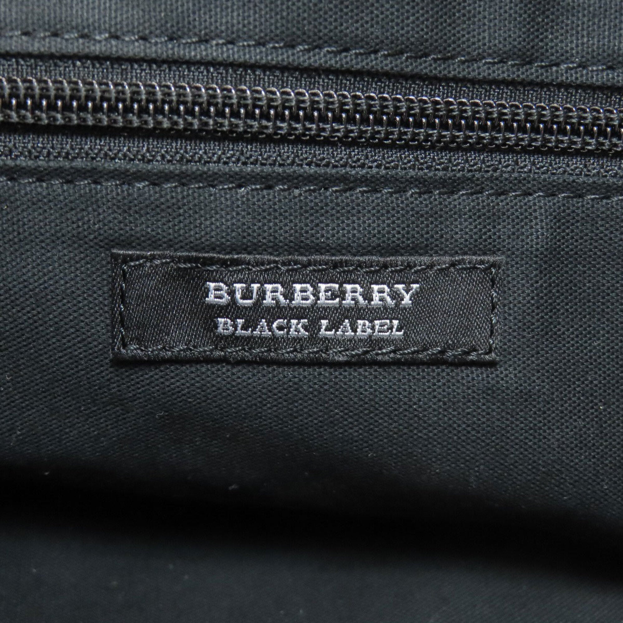 Burberry Black Nylon Shoulder Bag (Pre-Owned)