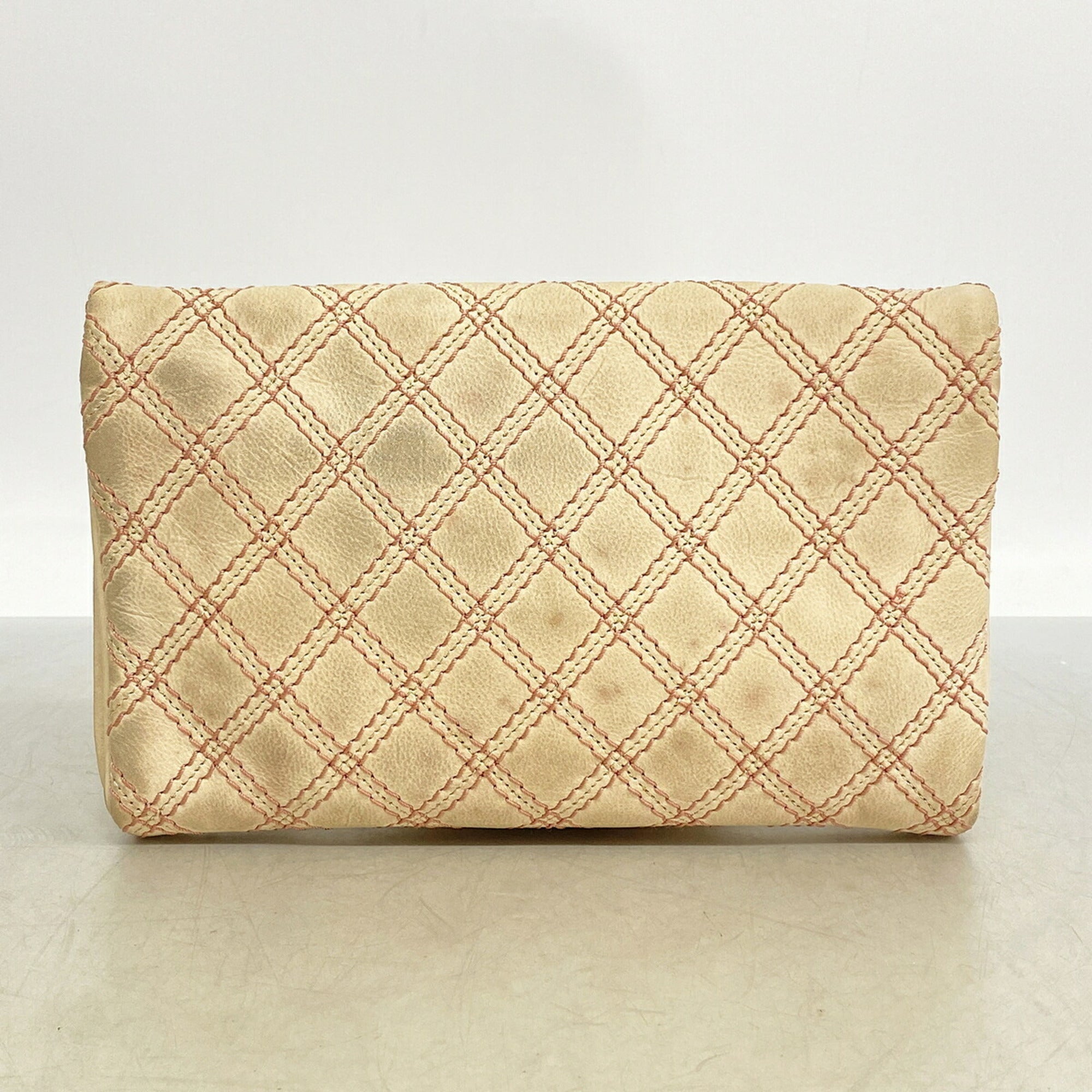 Chanel Pink Leather Shoulder Bag (Pre-Owned)