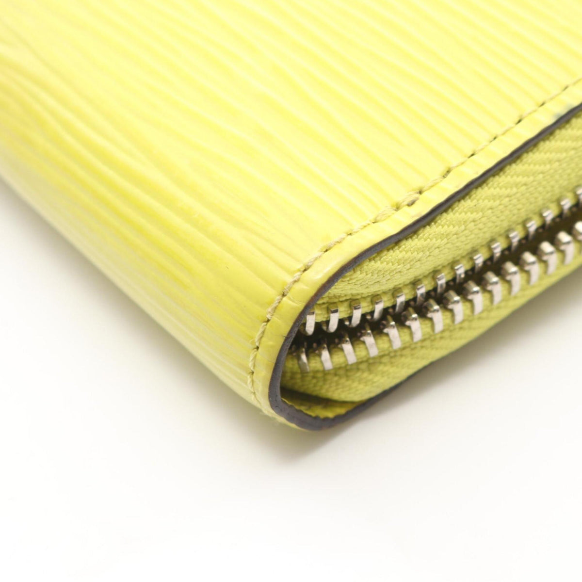 Louis Vuitton Yellow Epi Leather Long Wallet (Bi-Fold) (Pre-Owned)