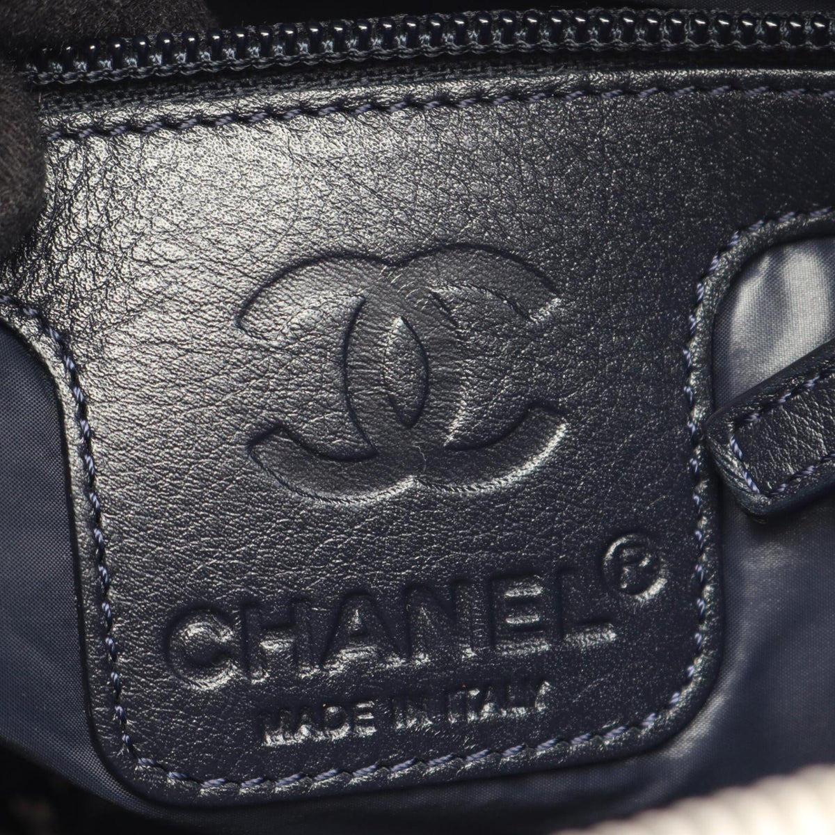 Chanel Green Nylon Leather Handbag Shoulder Bag (Pre-Owned)