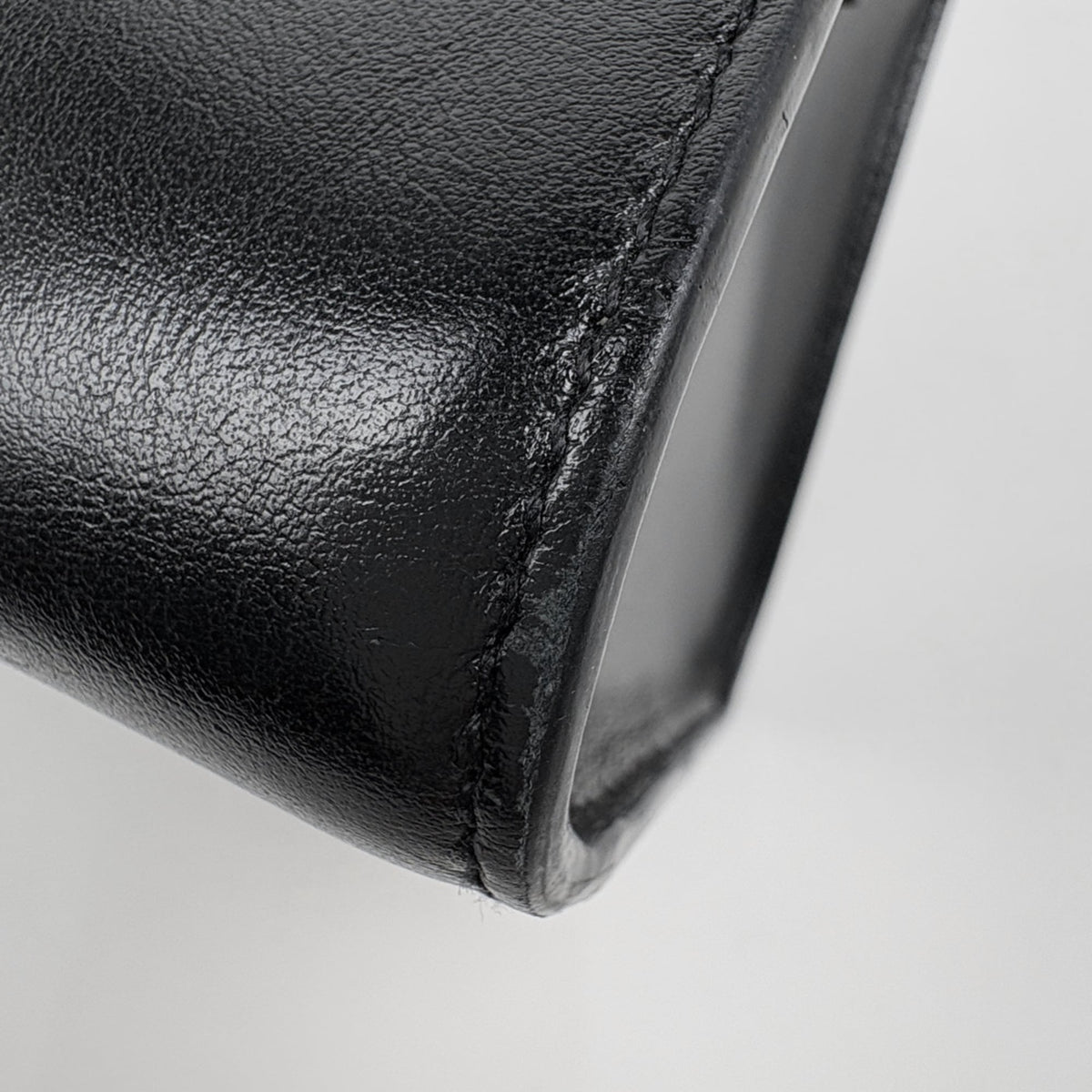 Saint Laurent Black Leather Handbag (Pre-Owned)