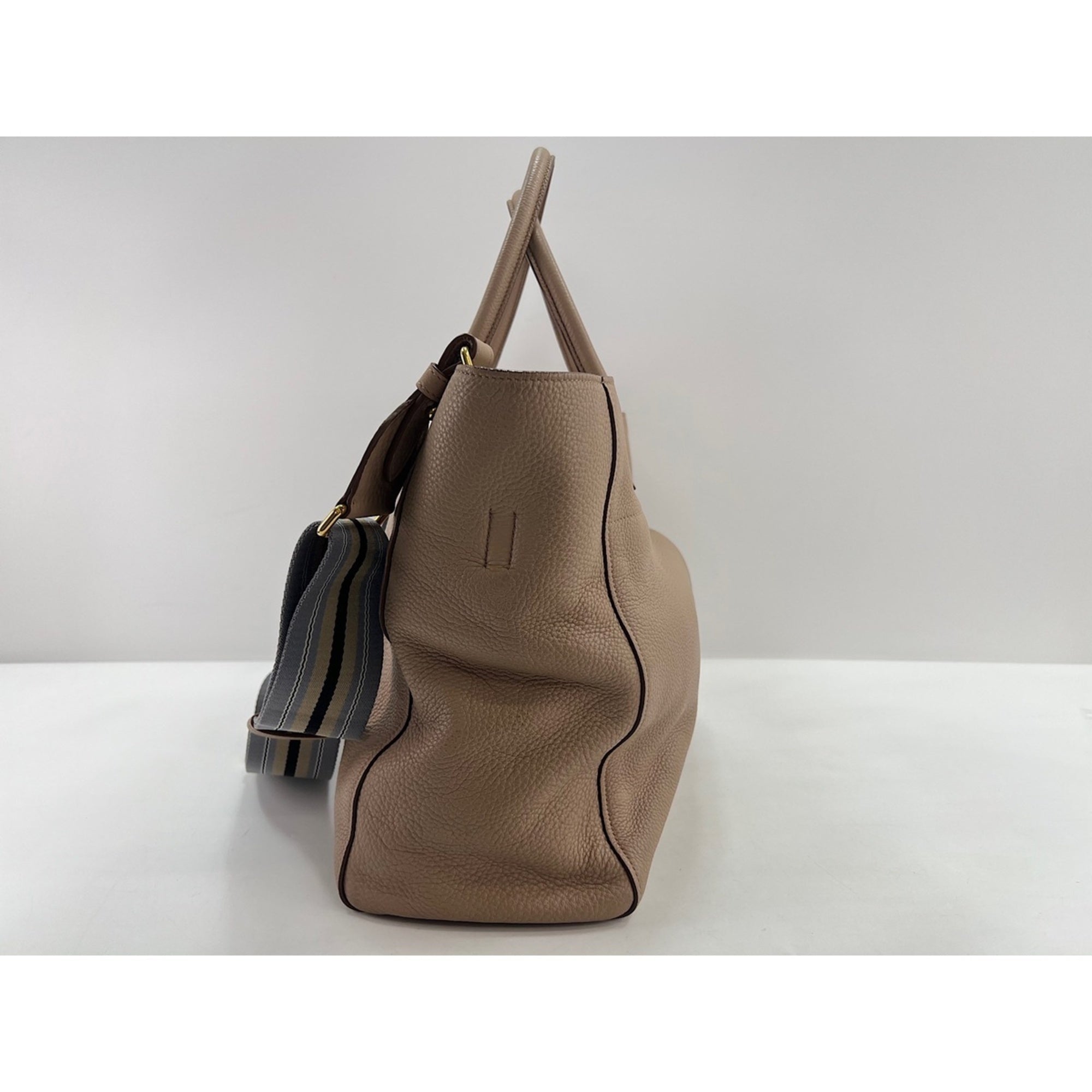 Prada Beige Tote Bag (Pre-Owned)