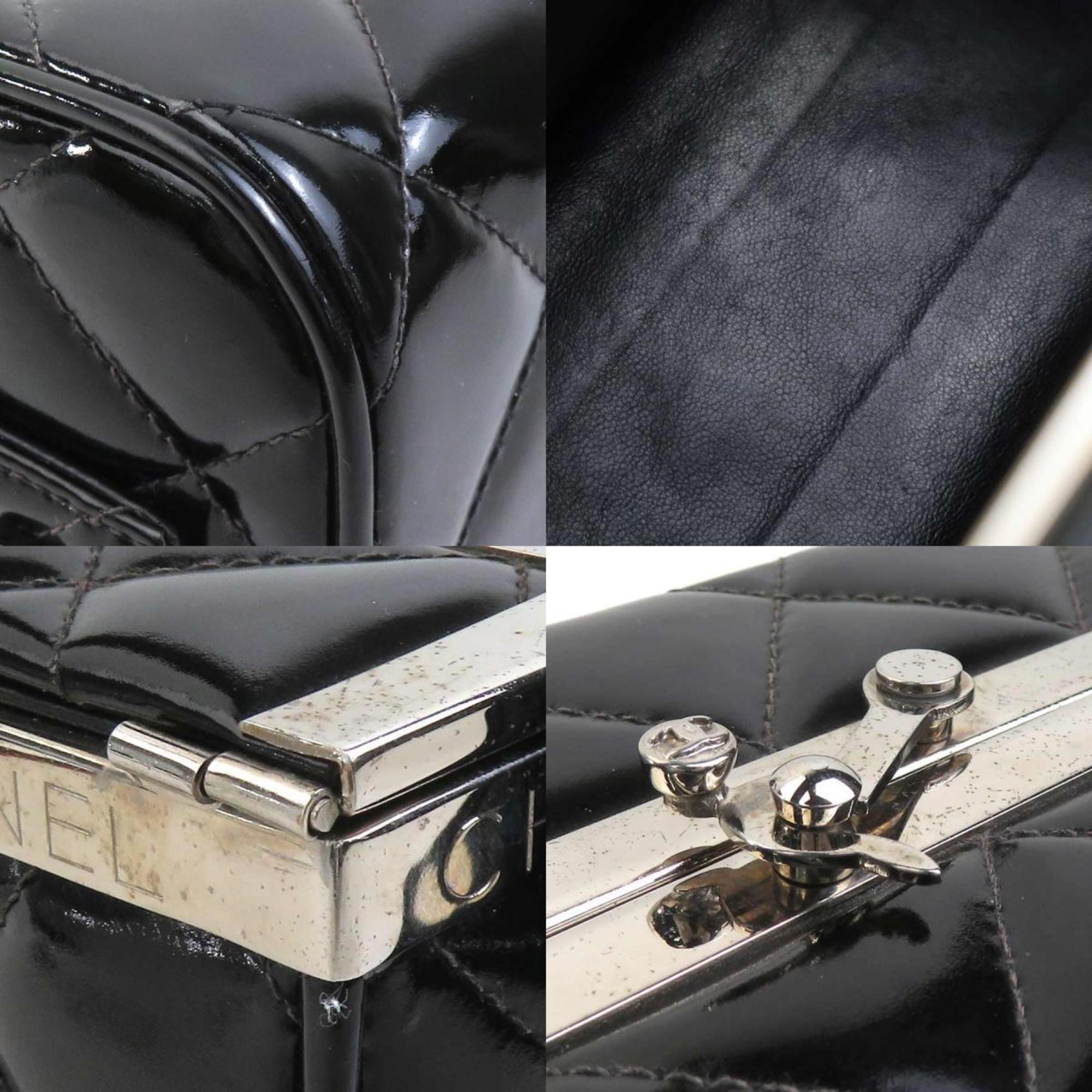 Chanel Black Leather Handbag (Pre-Owned)