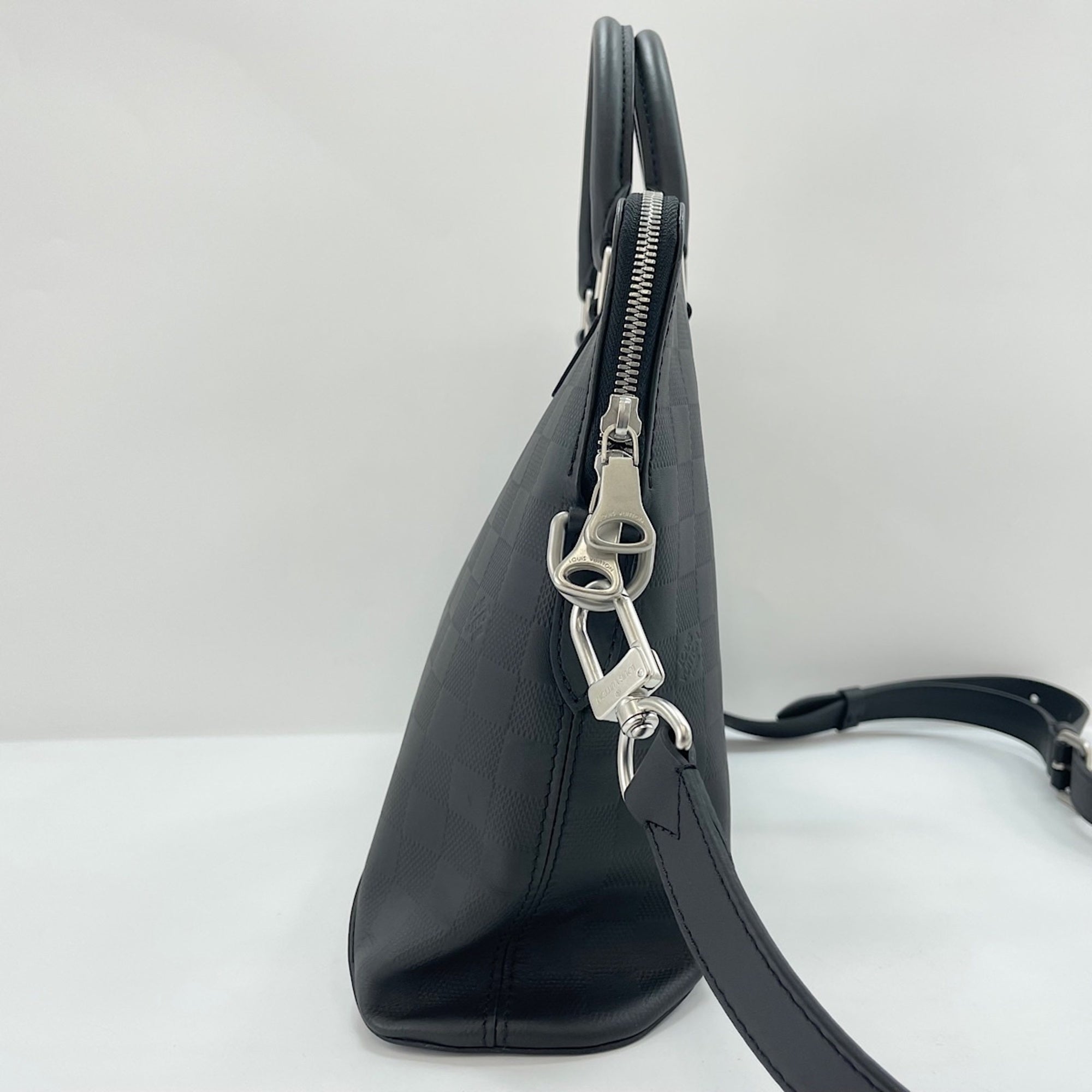 Louis Vuitton Black Briefcase (Pre-Owned)