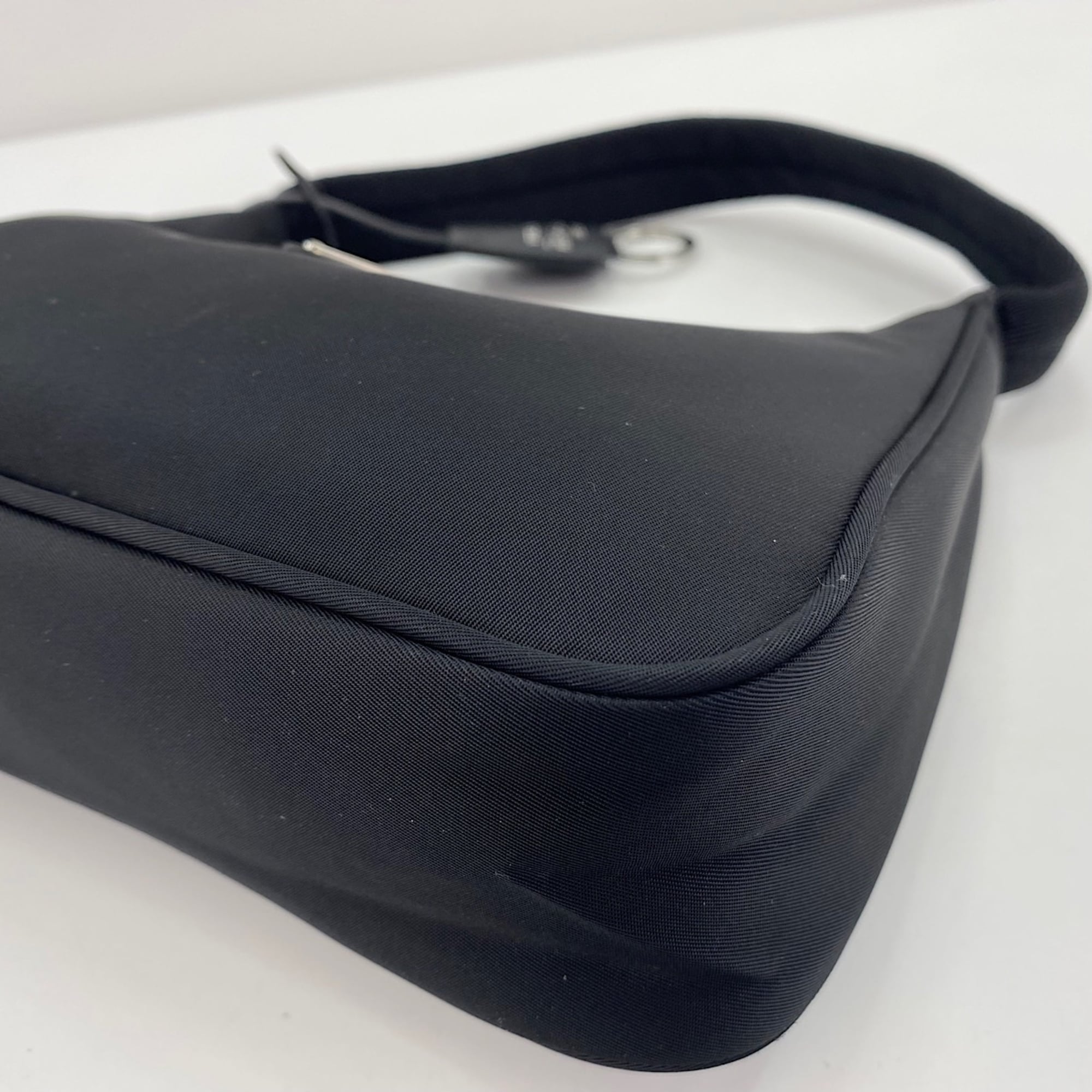 Prada Black Handbag (Pre-Owned)
