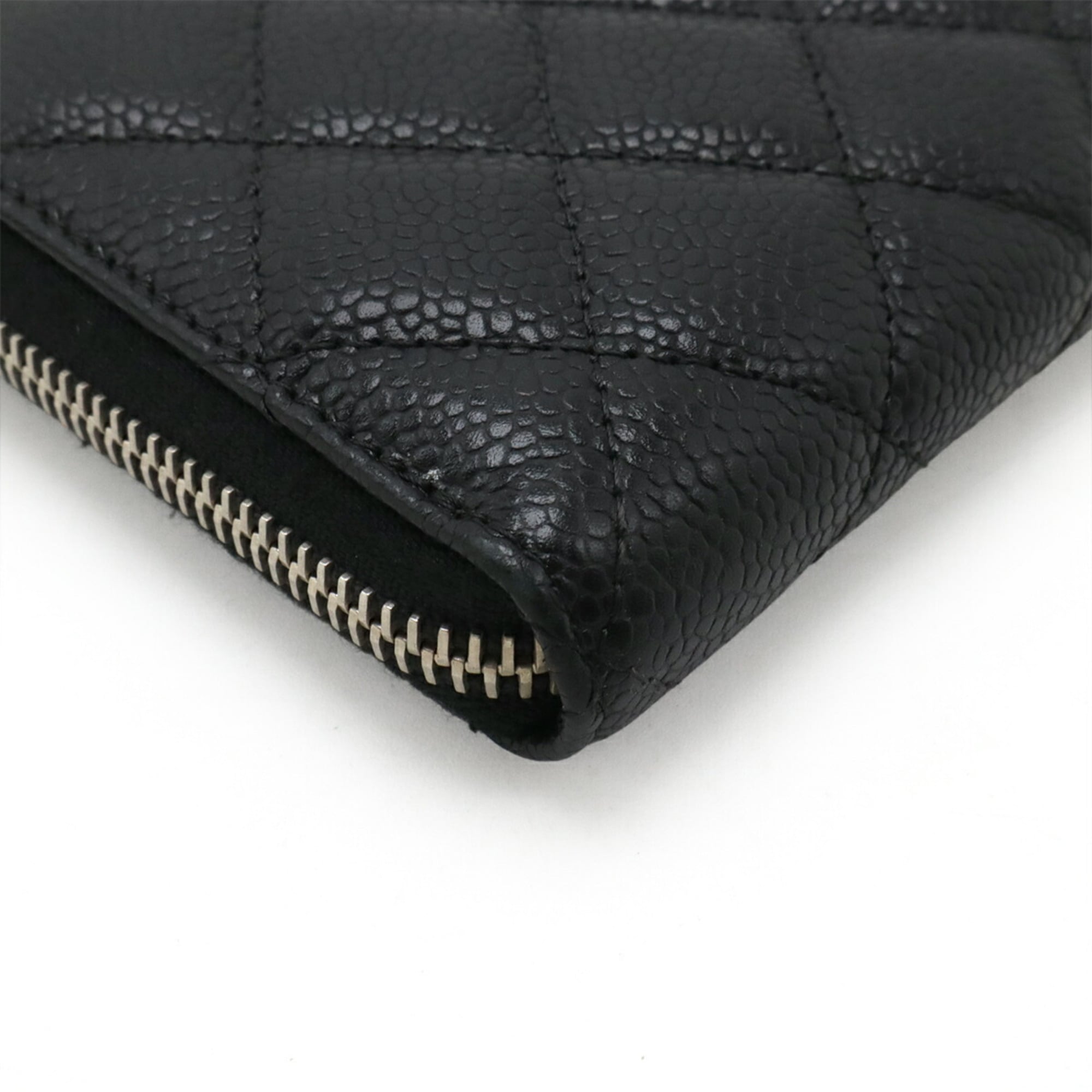 Chanel Matelasse Black Grained Calfskin Long Wallet (Bi-Fold) (Pre-Owned)
