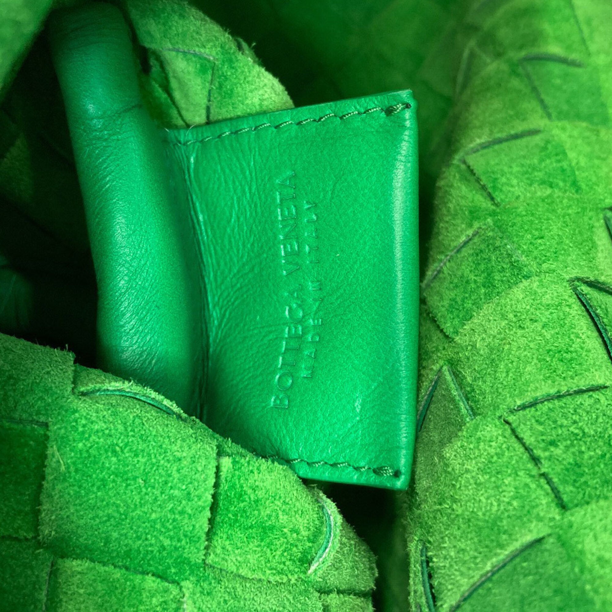 Bottega Veneta Green Leather Pouch Tote Bag (Pre-Owned)