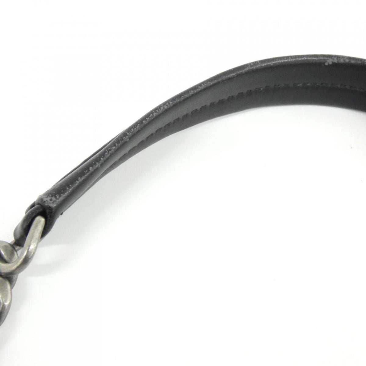 Chanel Black Leather Handbag (Pre-Owned)