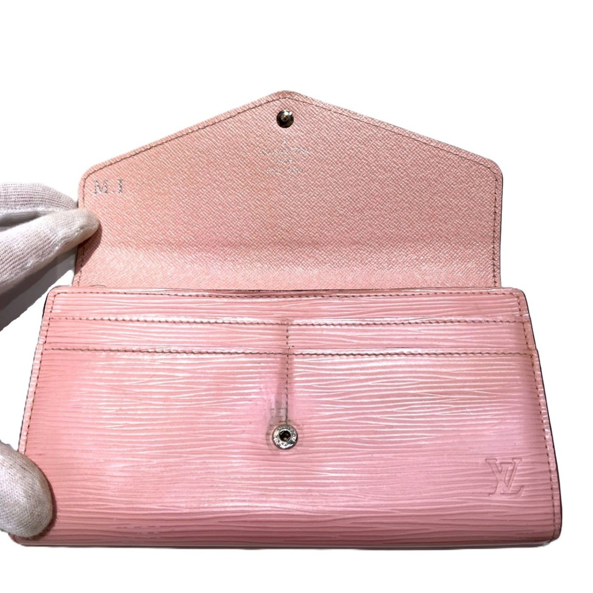 Louis Vuitton Epi Pink Epi Leather Long Wallet (Bi-Fold) (Pre-Owned)