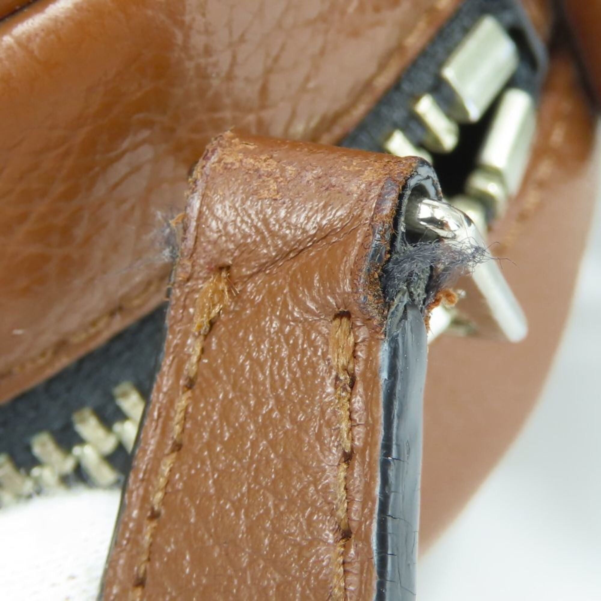 Coach Brown Leather Shoulder Bag (Pre-Owned)