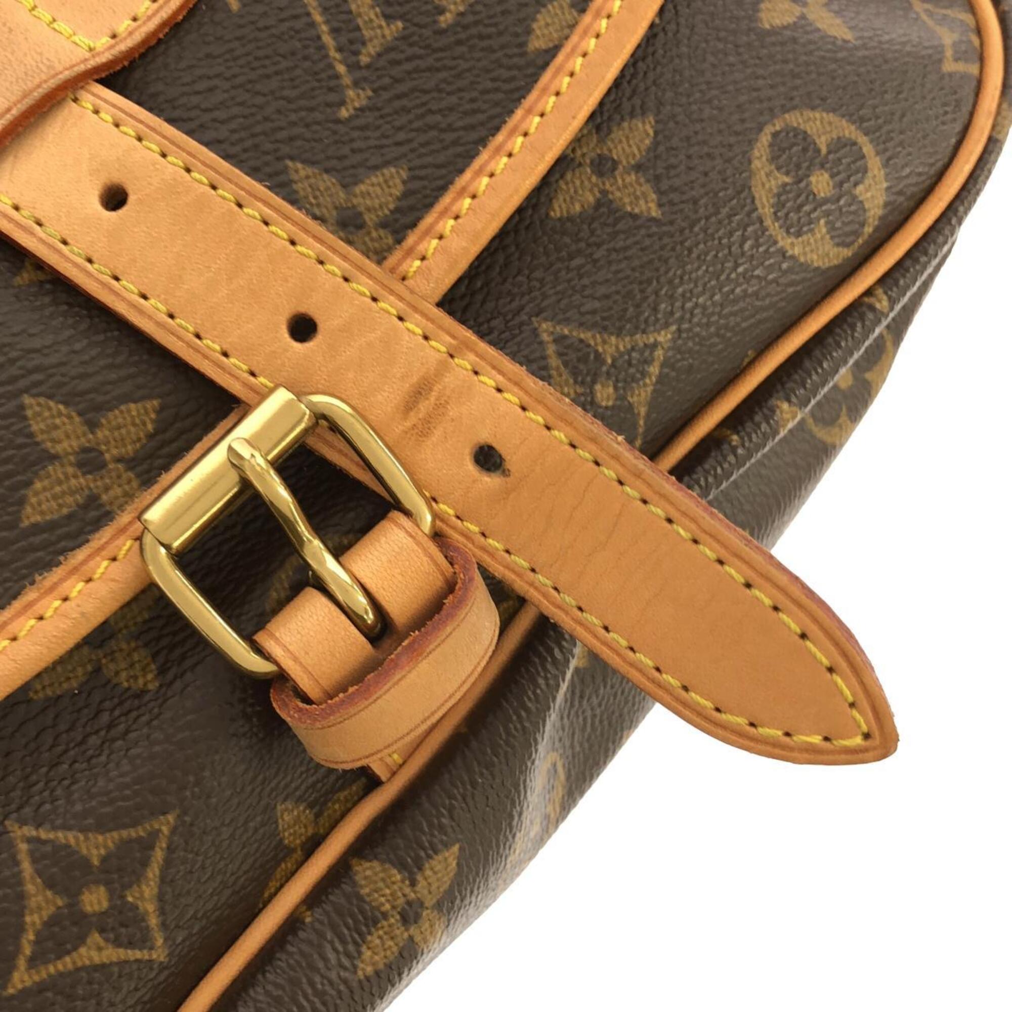 Louis Vuitton Marron Coated Canvas Shoulder Bag (Pre-Owned)