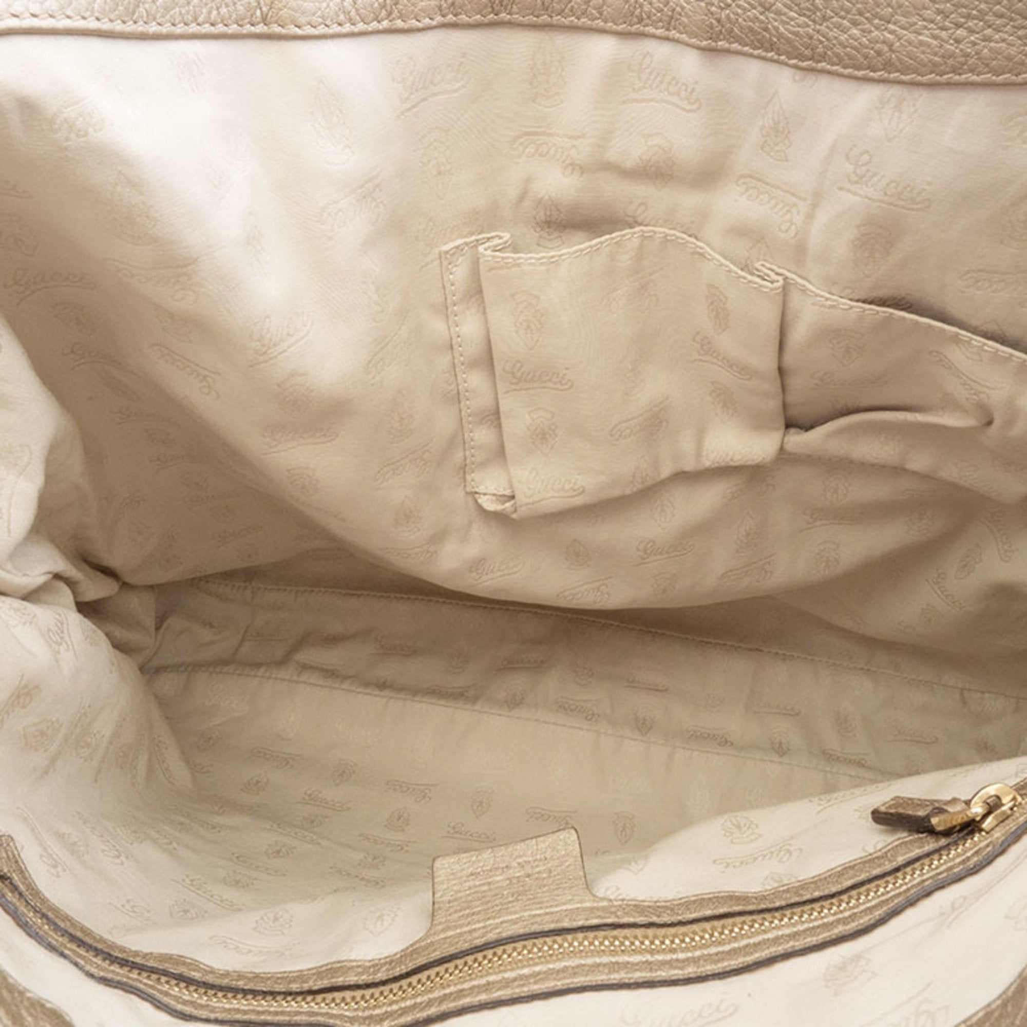 Gucci Gold Leather Shoulder Bag (Pre-Owned)