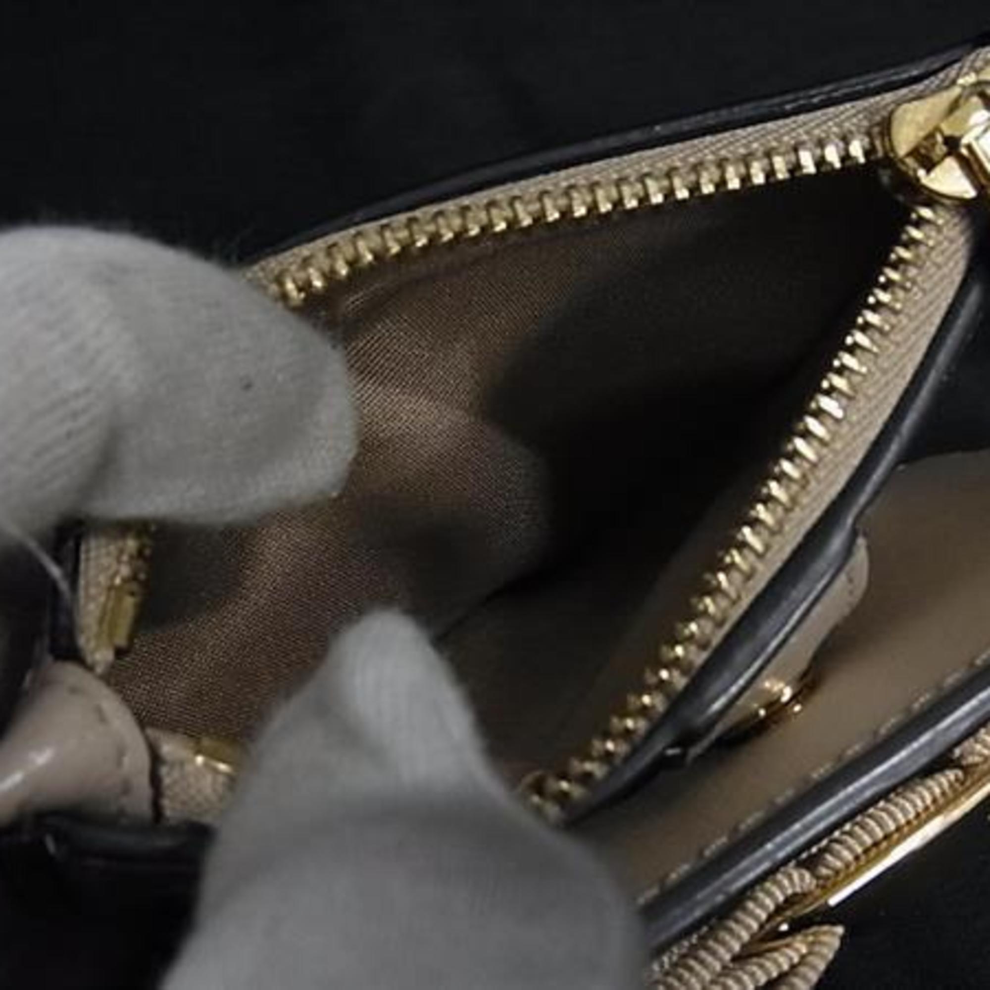 Salvatore Ferragamo Beige Leather Wallet (Bi-Fold) (Pre-Owned)