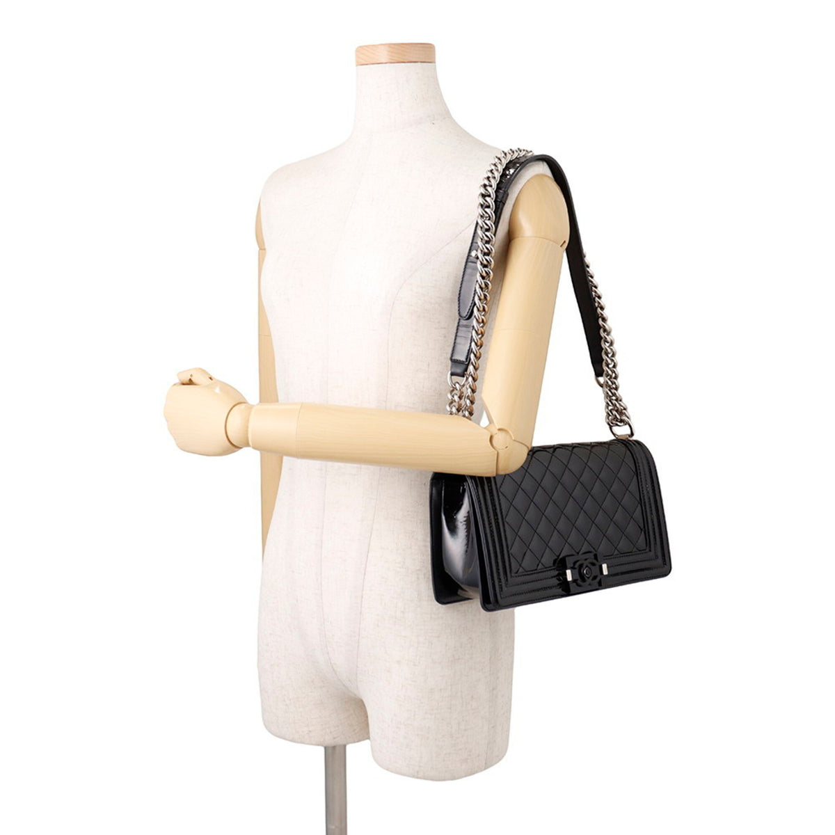 Chanel Matelasse Black Patent Leather Handbag Shoulder Bag (Pre-Owned)
