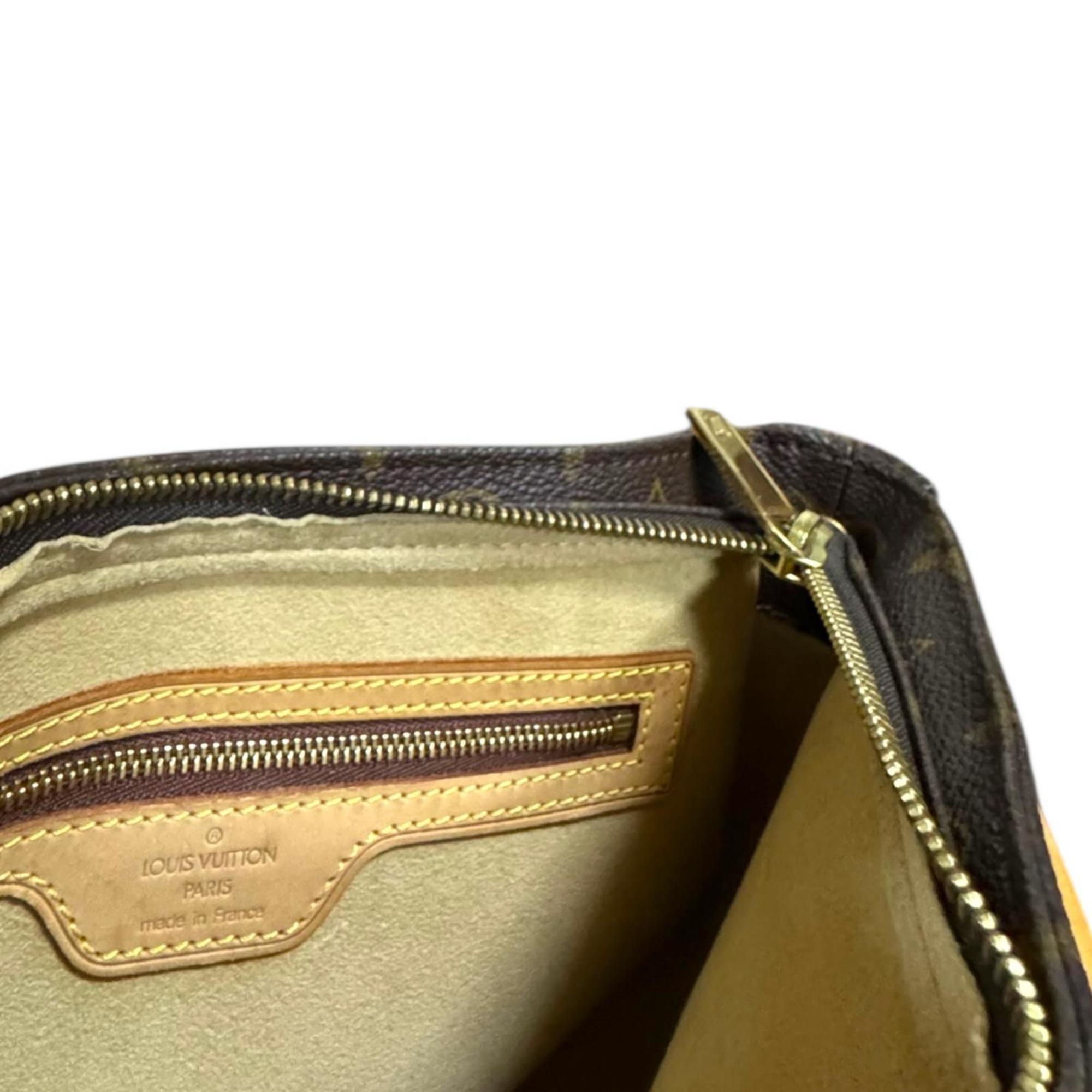 Louis Vuitton Monogram Brown Monogram Shoulder Bag (Pre-Owned)