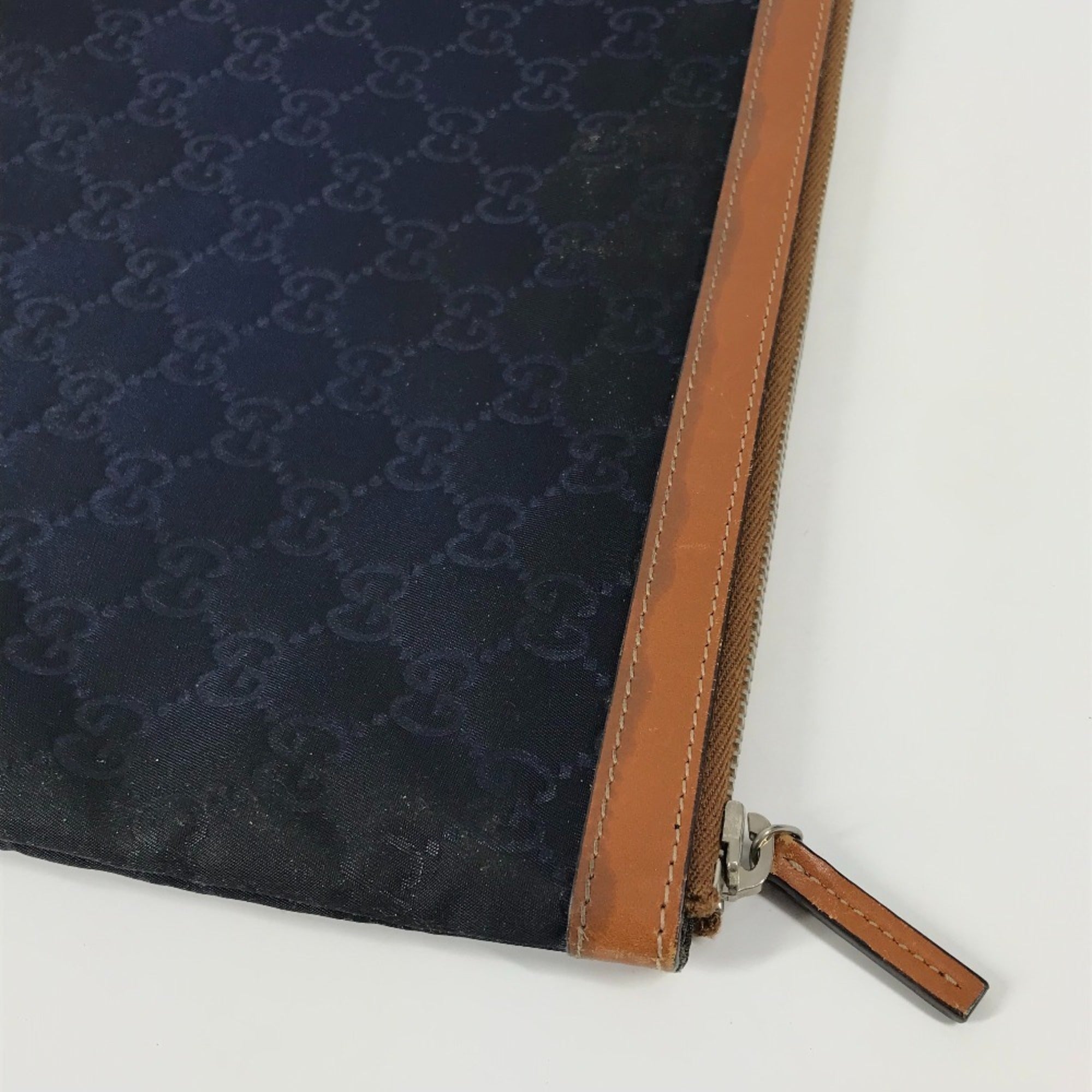 Gucci Navy Leather Nylon Clutch Bag (Pre-Owned)
