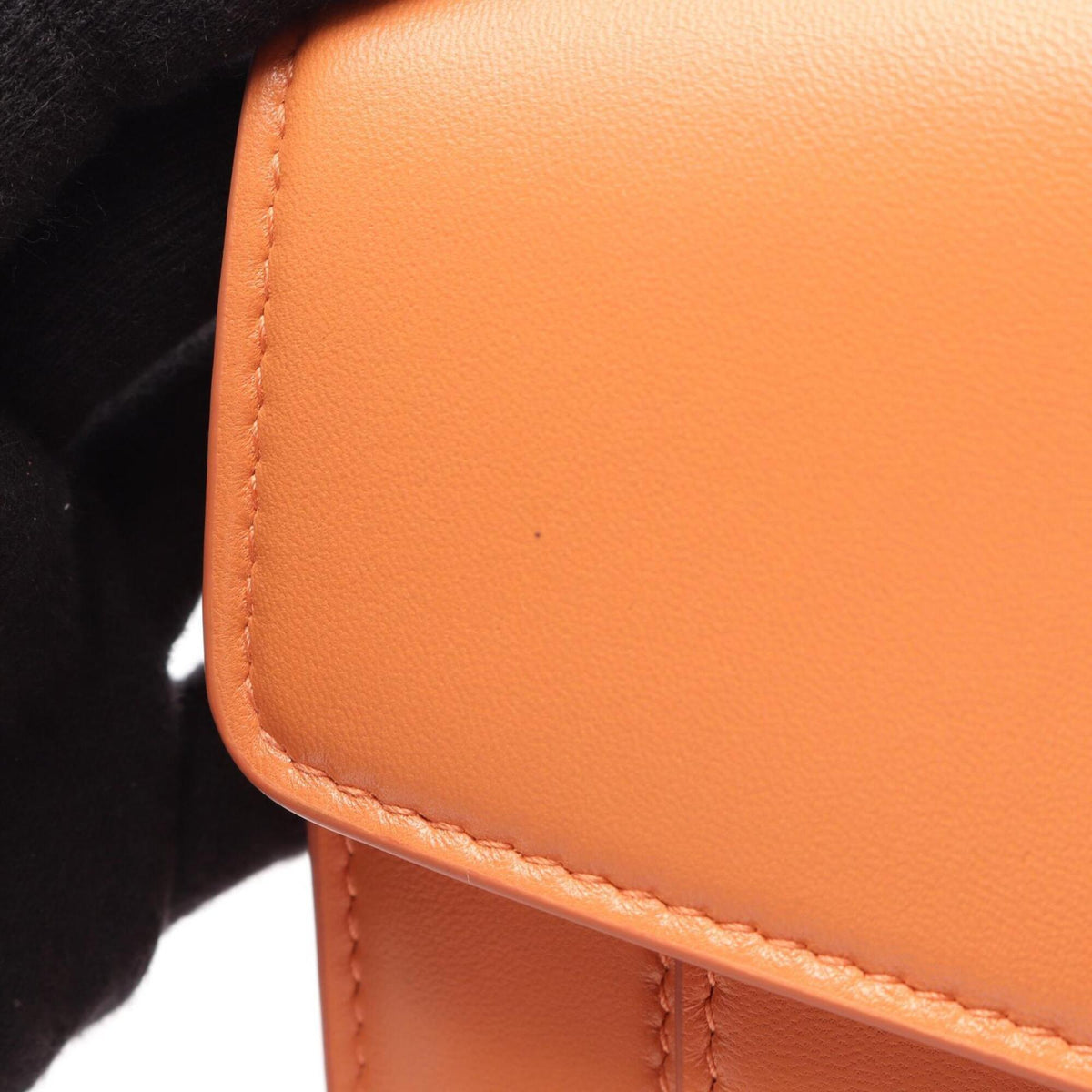 Bvlgari Orange Leather Handbag (Pre-Owned)