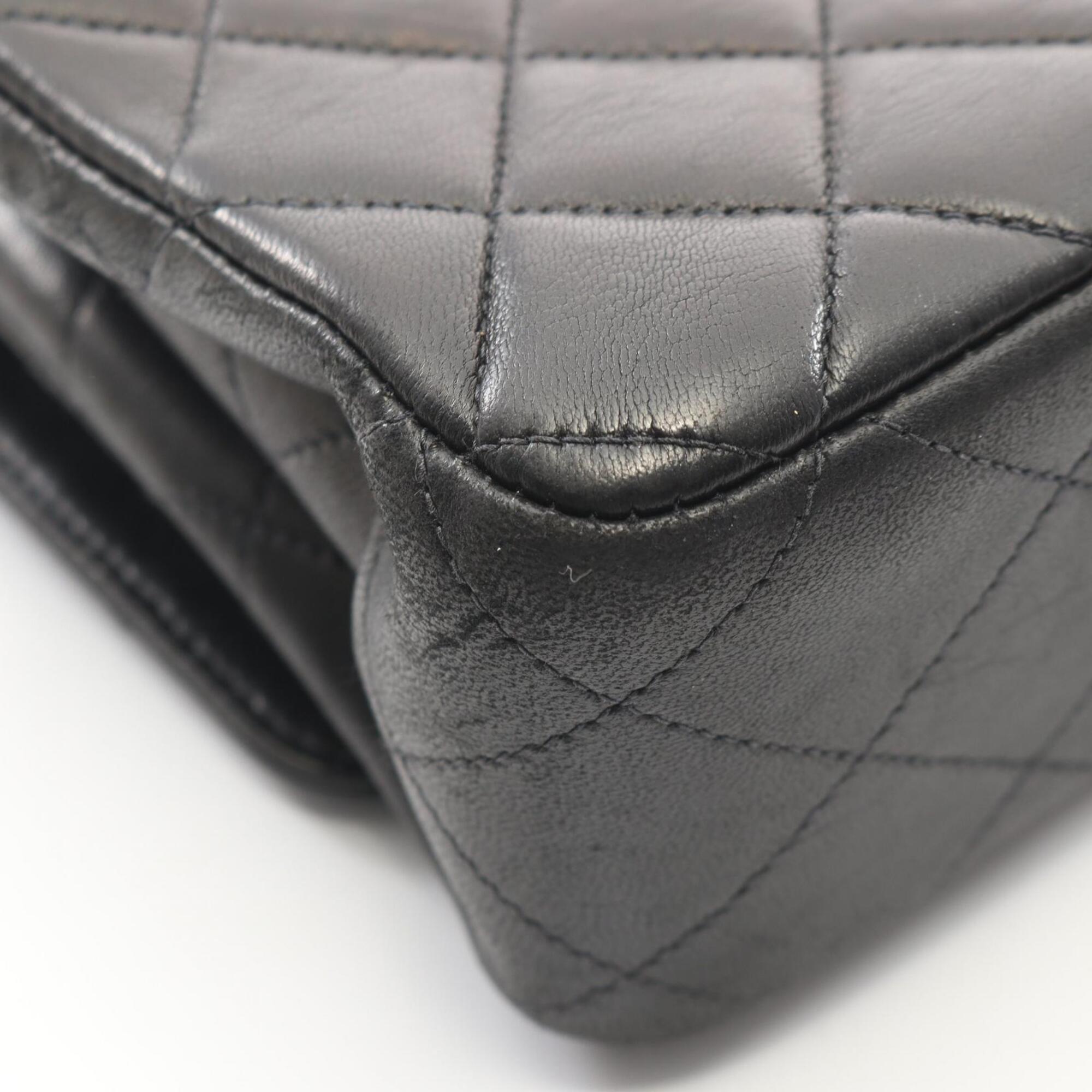 Chanel Matelasse Black Leather Handbag Shoulder Bag (Pre-Owned)