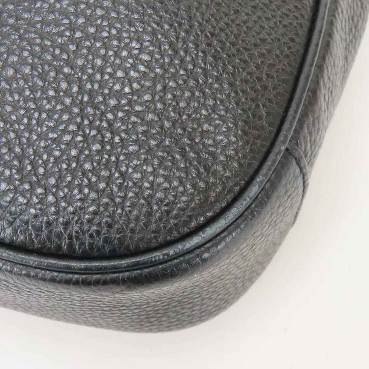 Coach Black Leather Shoulder Bag (Pre-Owned)
