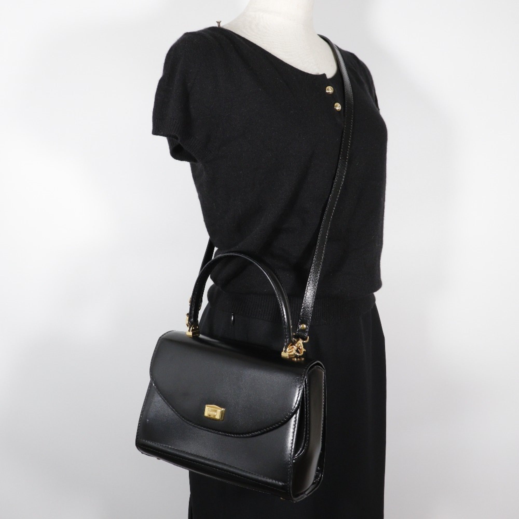 Bally Black Leather Handbag (Pre-Owned)