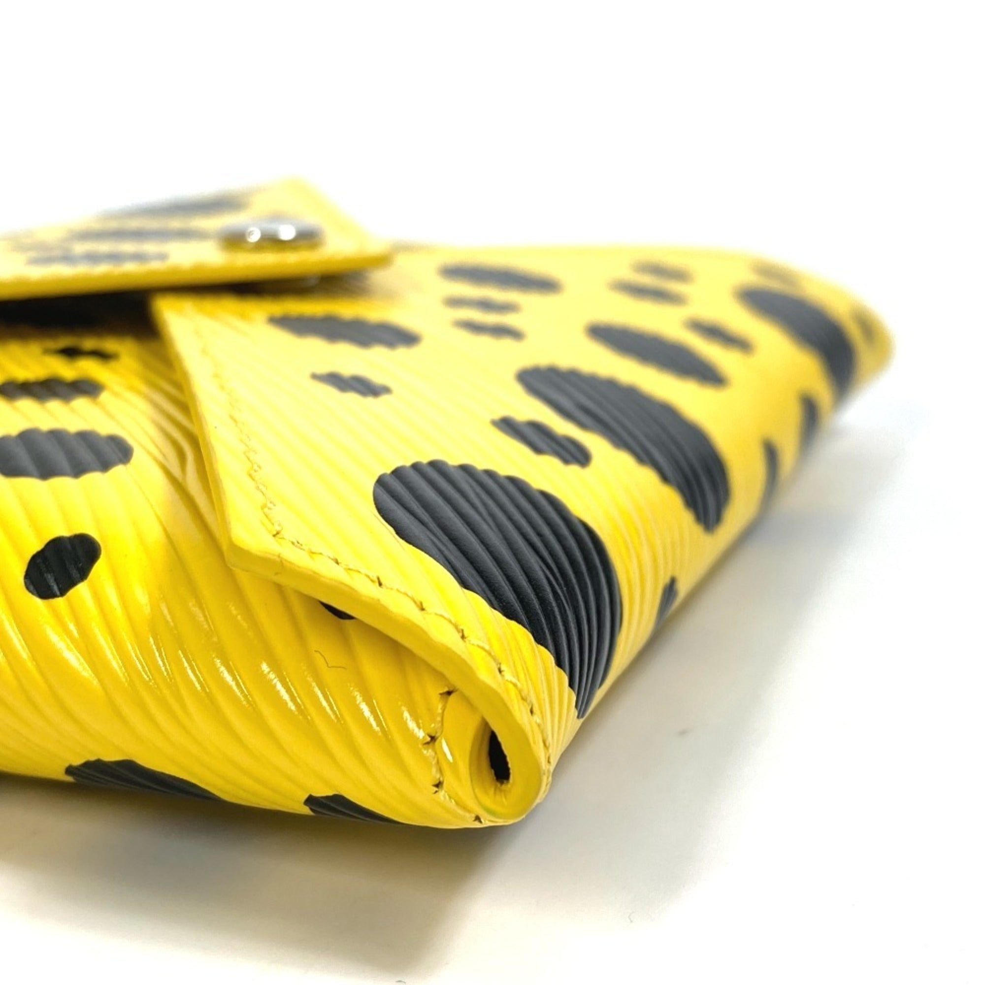 Louis Vuitton Black Yellow Leather Pochette Pouch (Pre-Owned)