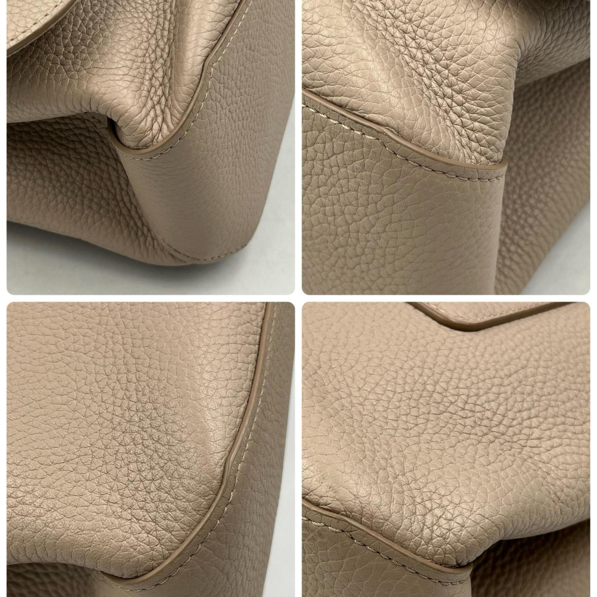 Louis Vuitton Beige Leather Shoulder Bag (Pre-Owned)