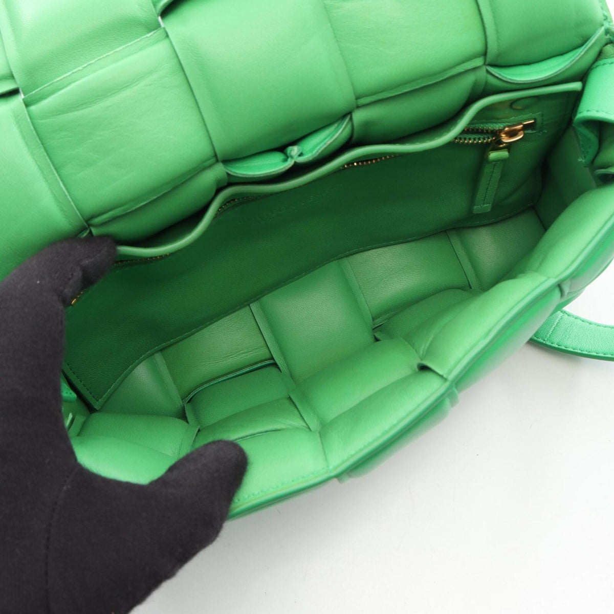 Bottega Veneta Green Leather Handbag Shoulder Bag (Pre-Owned)