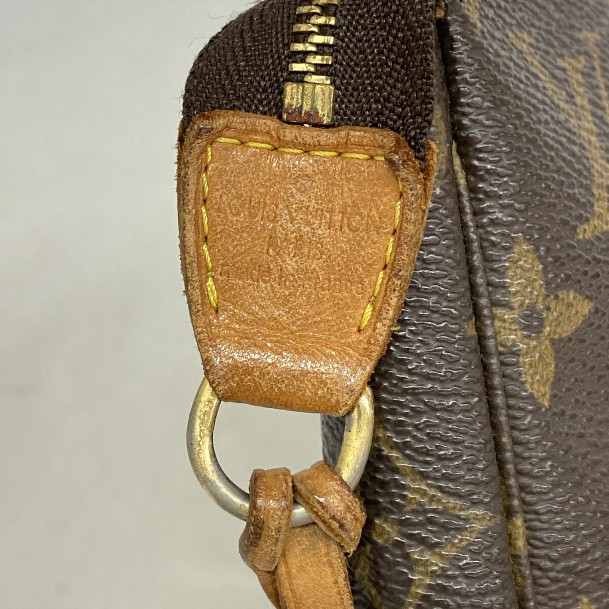 Louis Vuitton Brown Pouch (Pre-Owned)