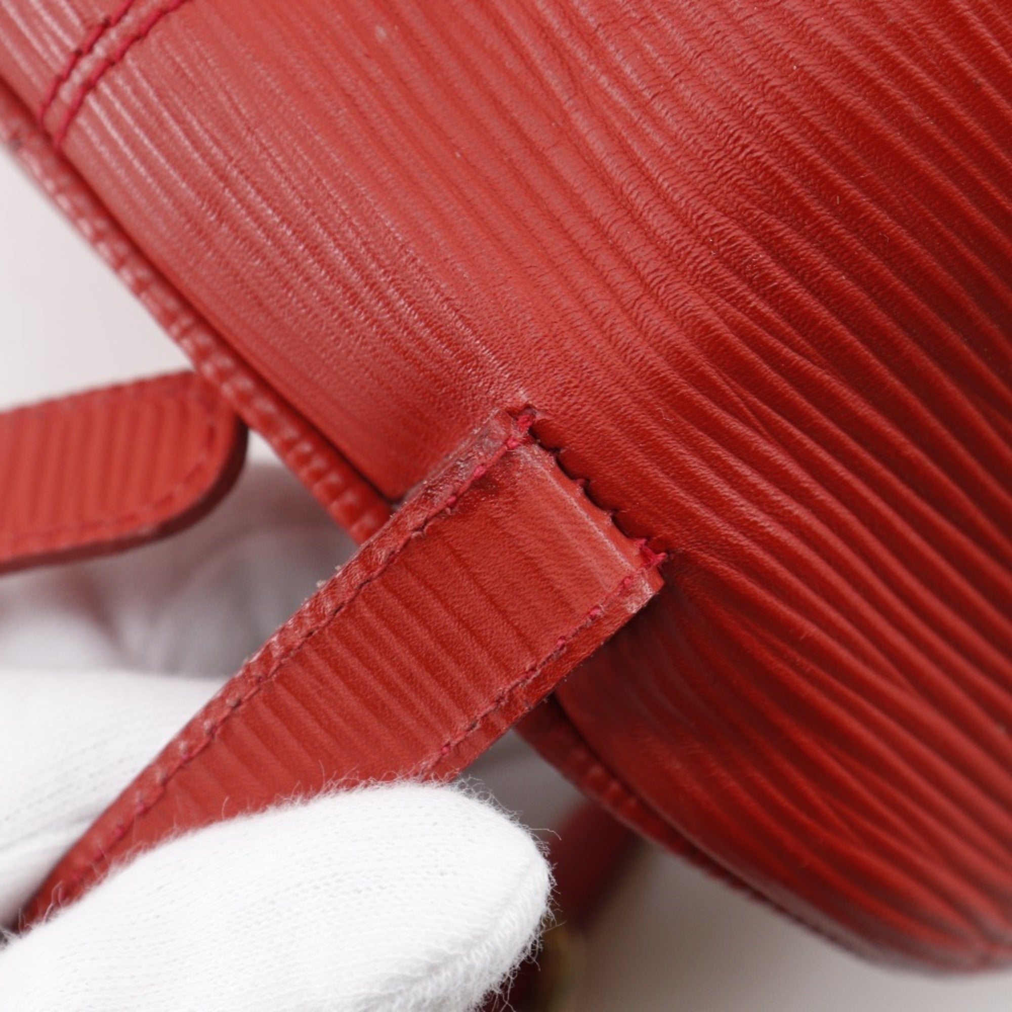 Fendi Red Color Leather Backpack (Pre-Owned)