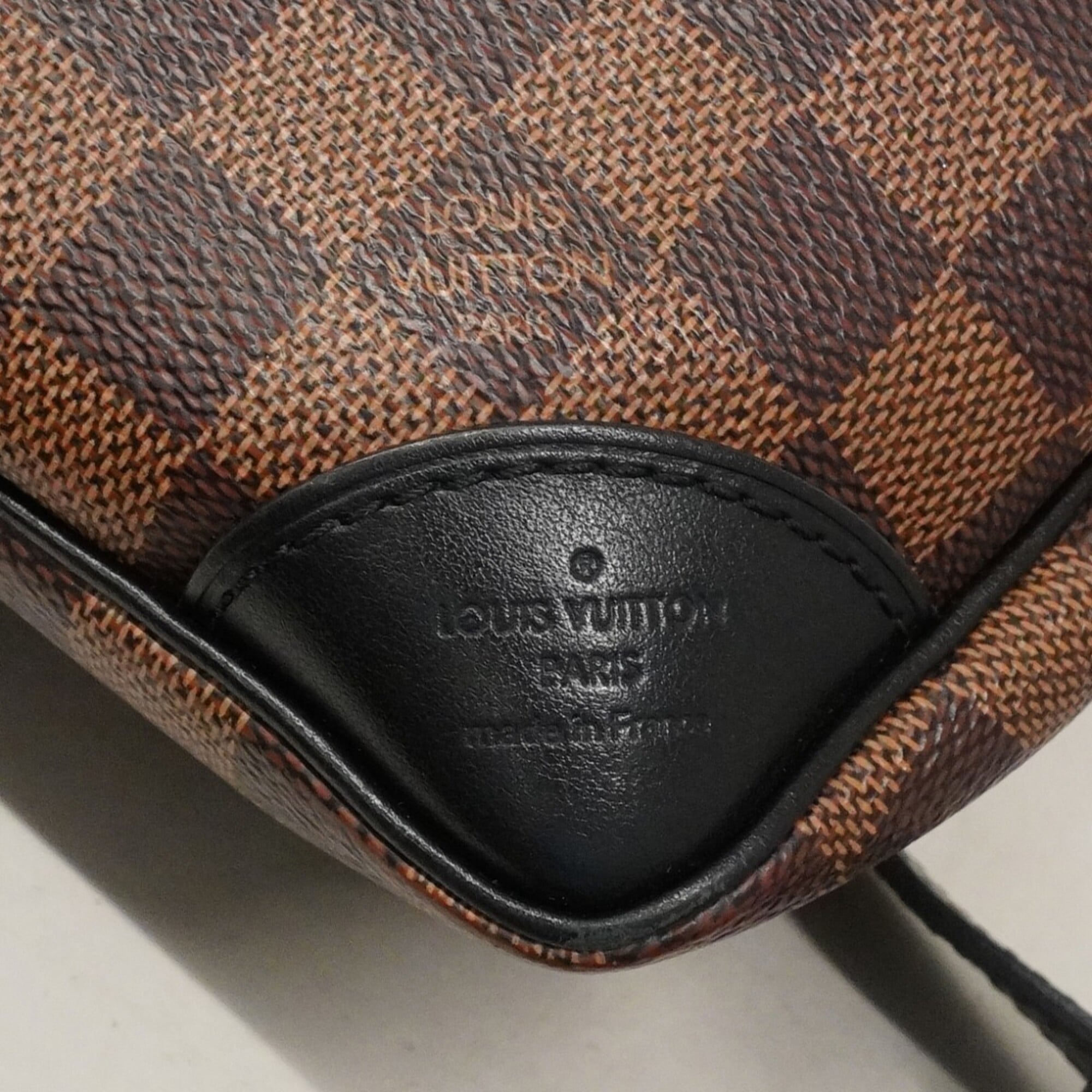 Louis Vuitton Ebene Shoulder Bag (Pre-Owned)