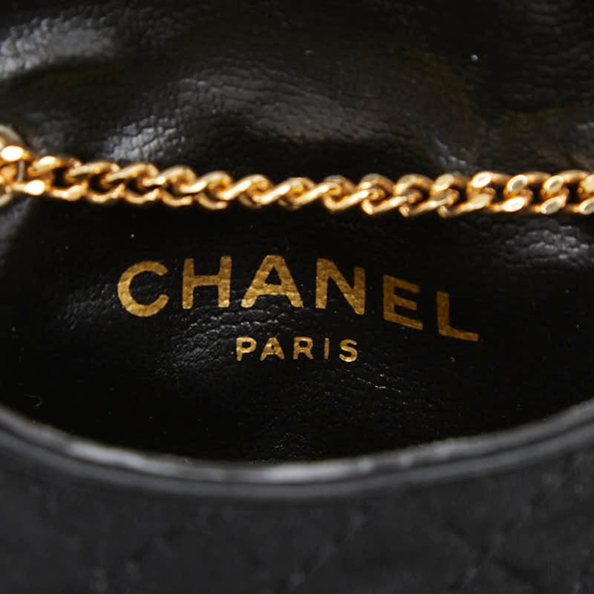 Chanel Black Satin Handbag Pouch (Pre-Owned)