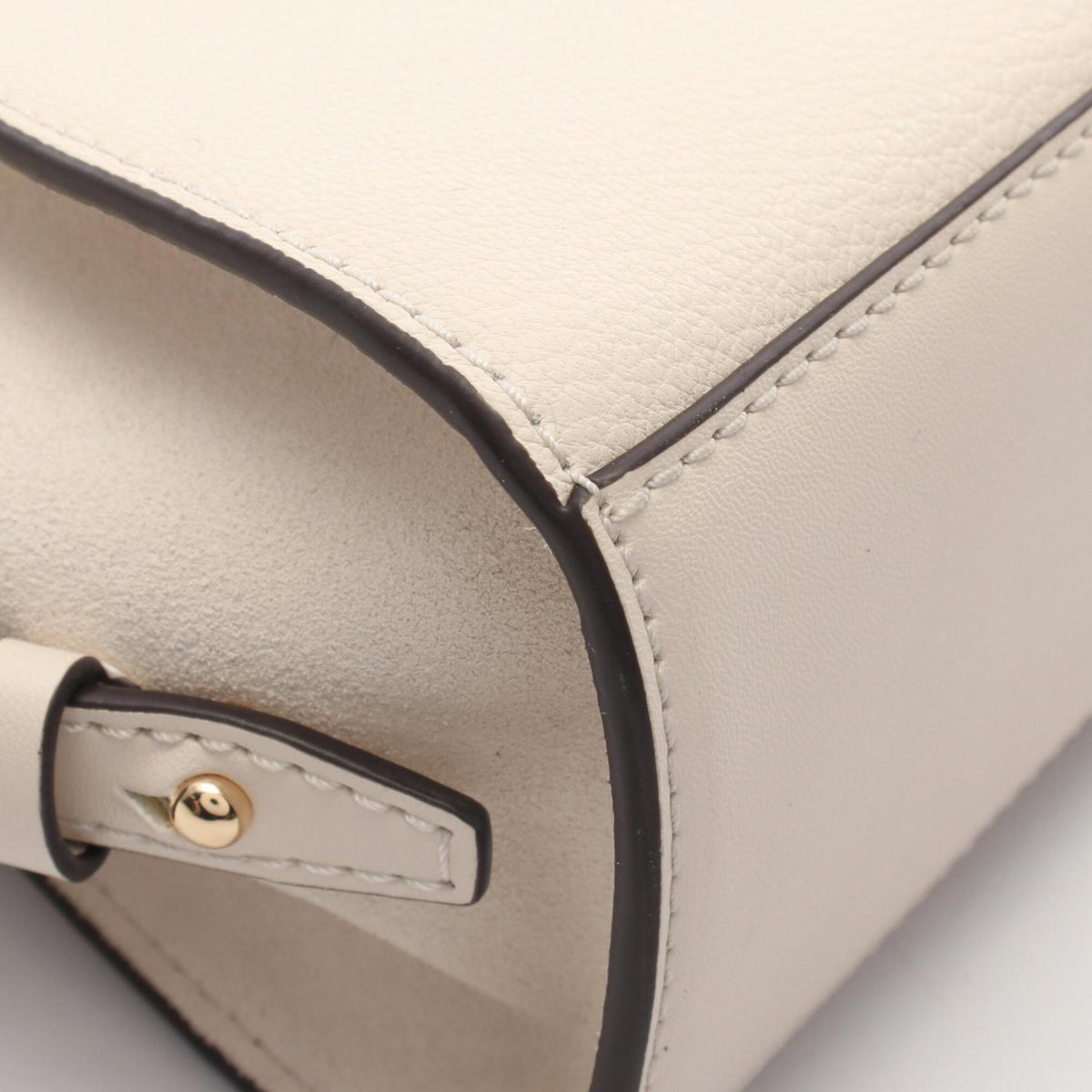 Michael Kors Ivory Leather Handbag (Pre-Owned)
