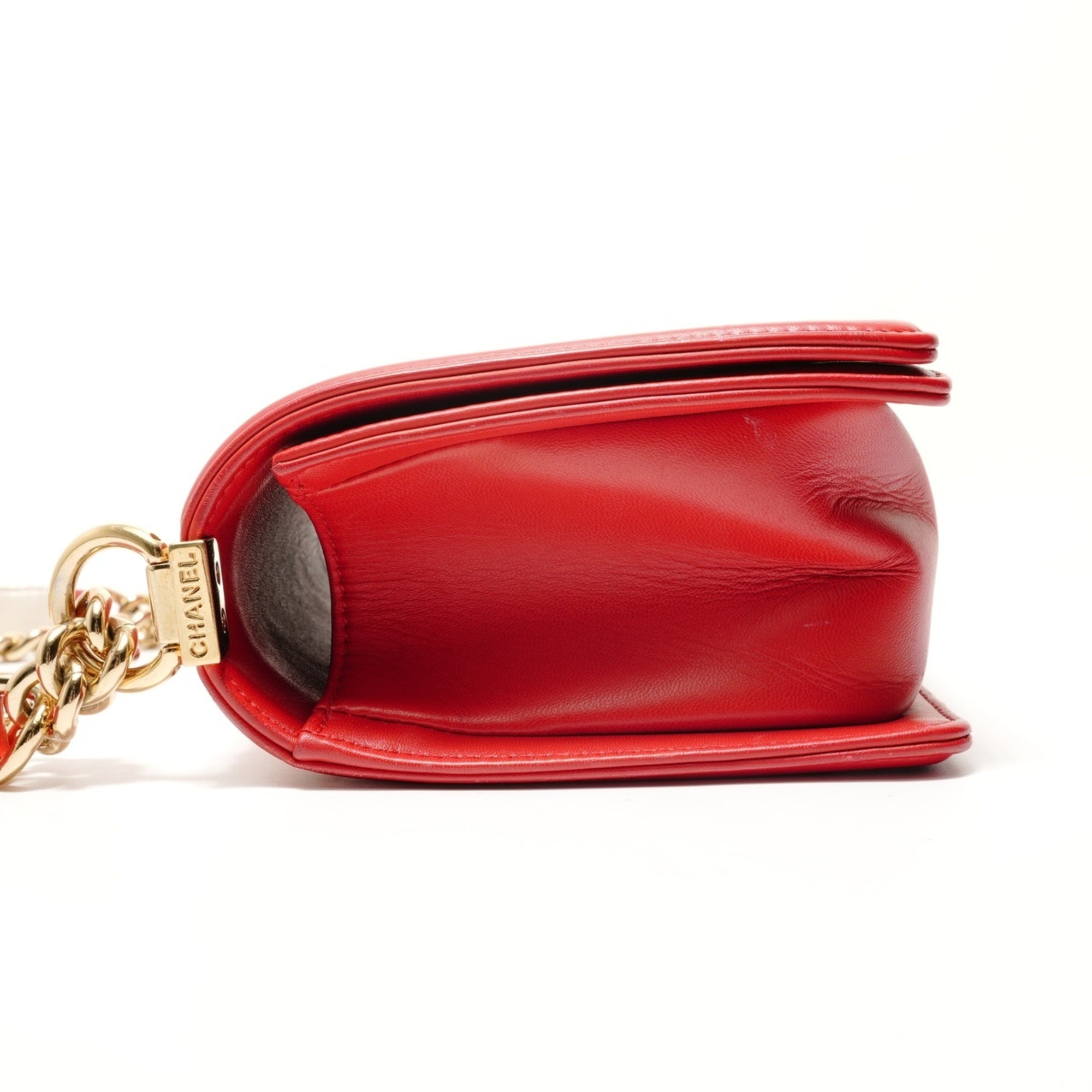Chanel Boy Chanel Red Color Shoulder Bag (Pre-Owned)