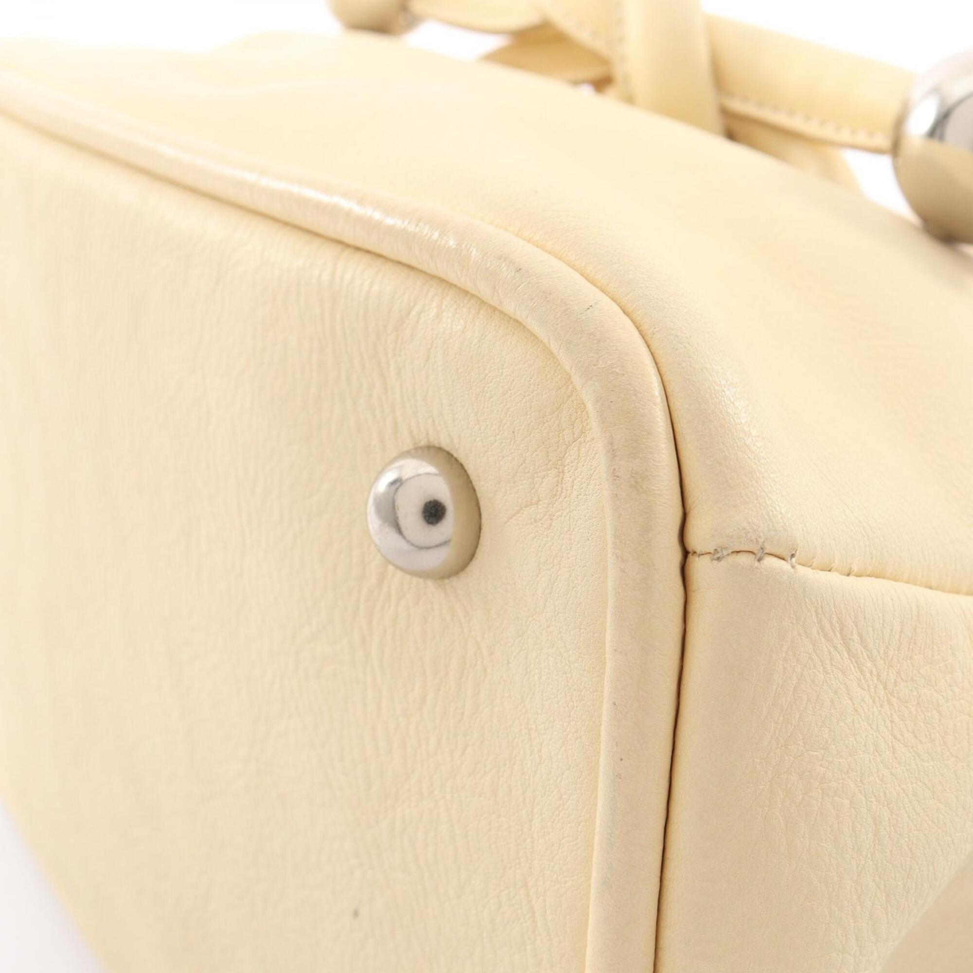 Chloé Ivory Leather Handbag (Pre-Owned)